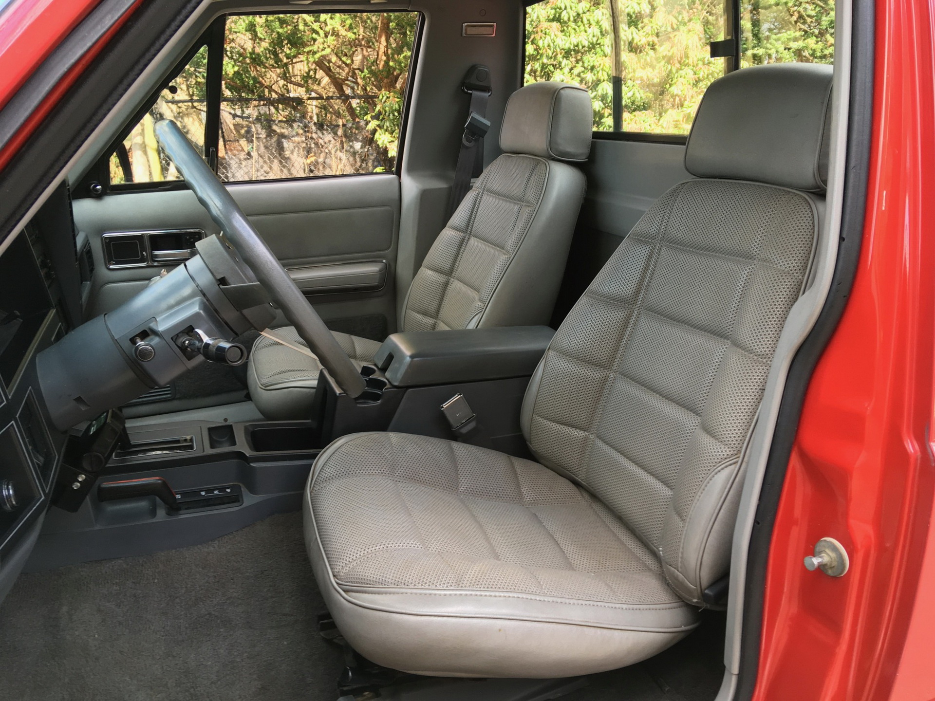 1989 Jeep Comanche Invites You To Be A Pioneer, Not A Gladiator