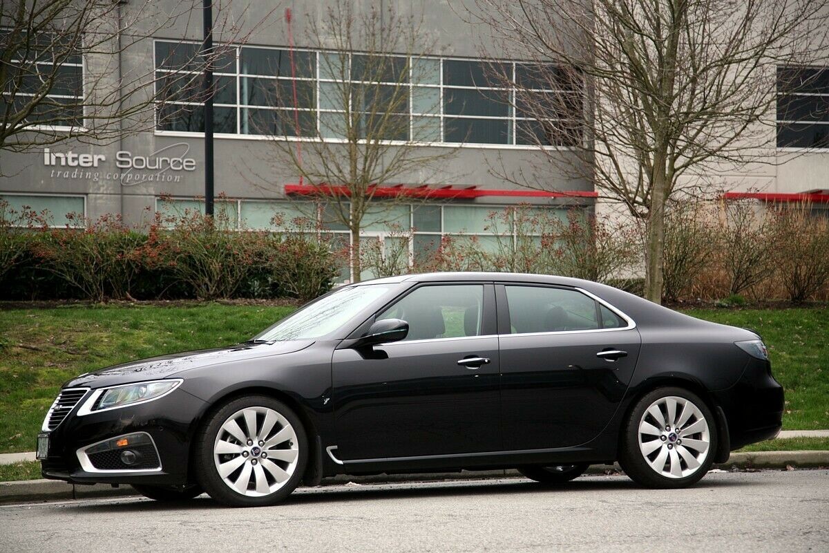 We All Miss Saab, But Would You Pay Nearly $30,000 For This Low Mileage 9-5 Aero?