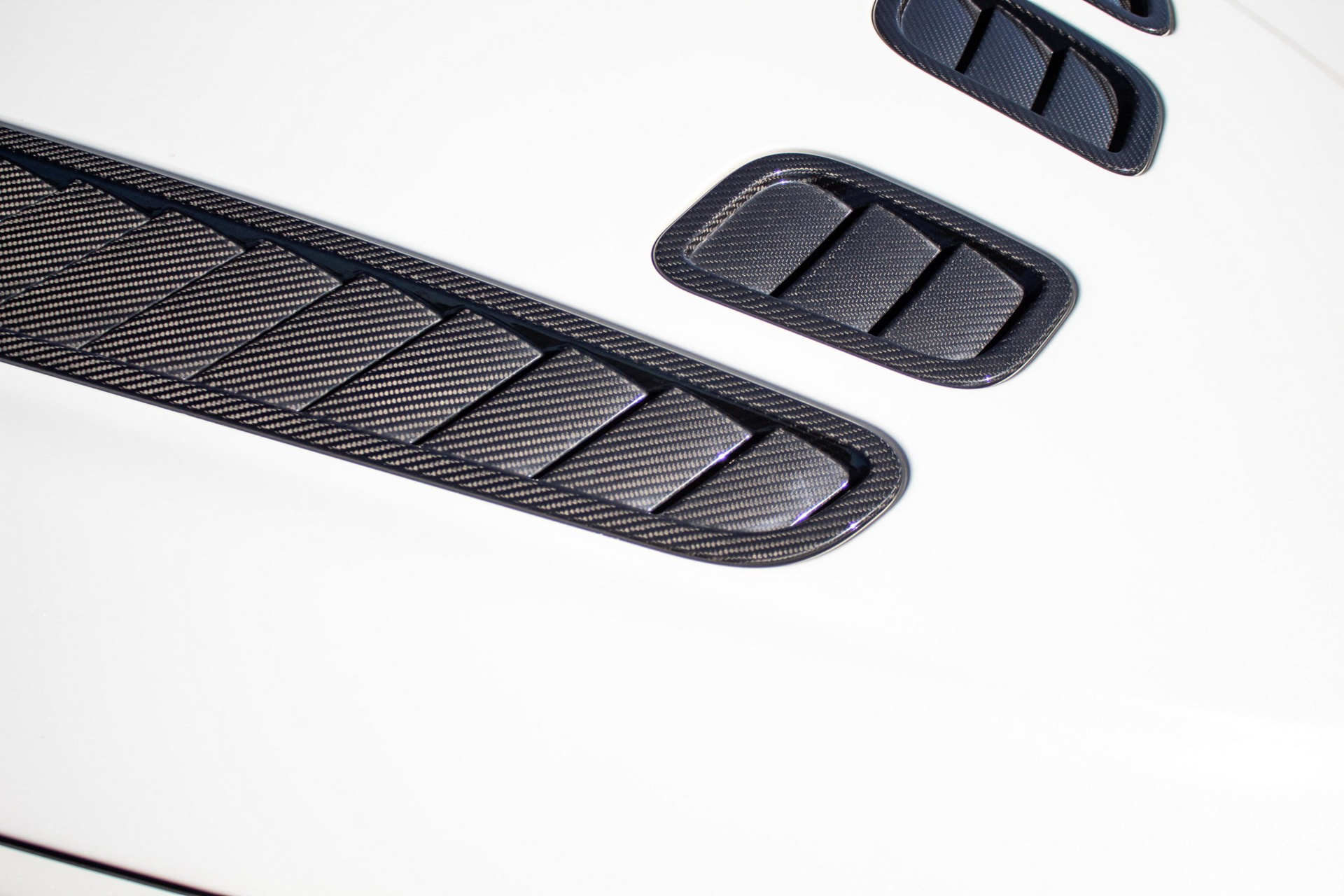 Want A Near-New 2016 Aston Martin V12 Vantage S? This One Has Only 167 Miles