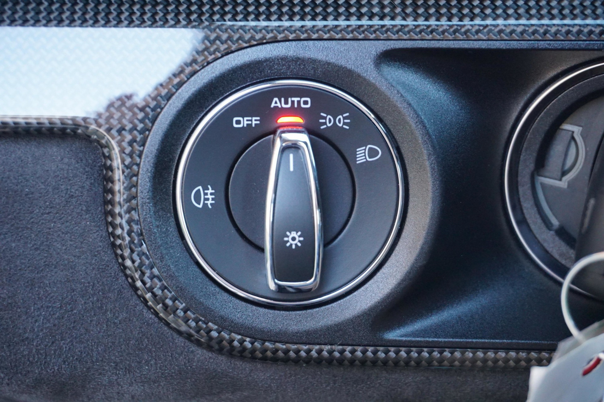 2.4k Mile Porsche 911 GT2 RS Weissach Is Calling For You, Can Your Bank Account Handle It?