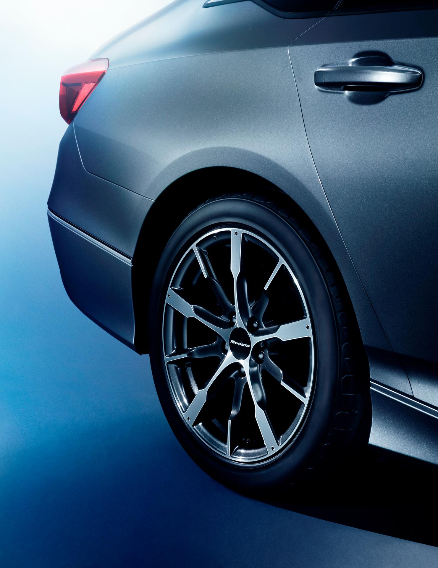 Tenth-Gen Honda Accord Finally Reaches Japan, Gains Genuine Accessories From The Get-Go