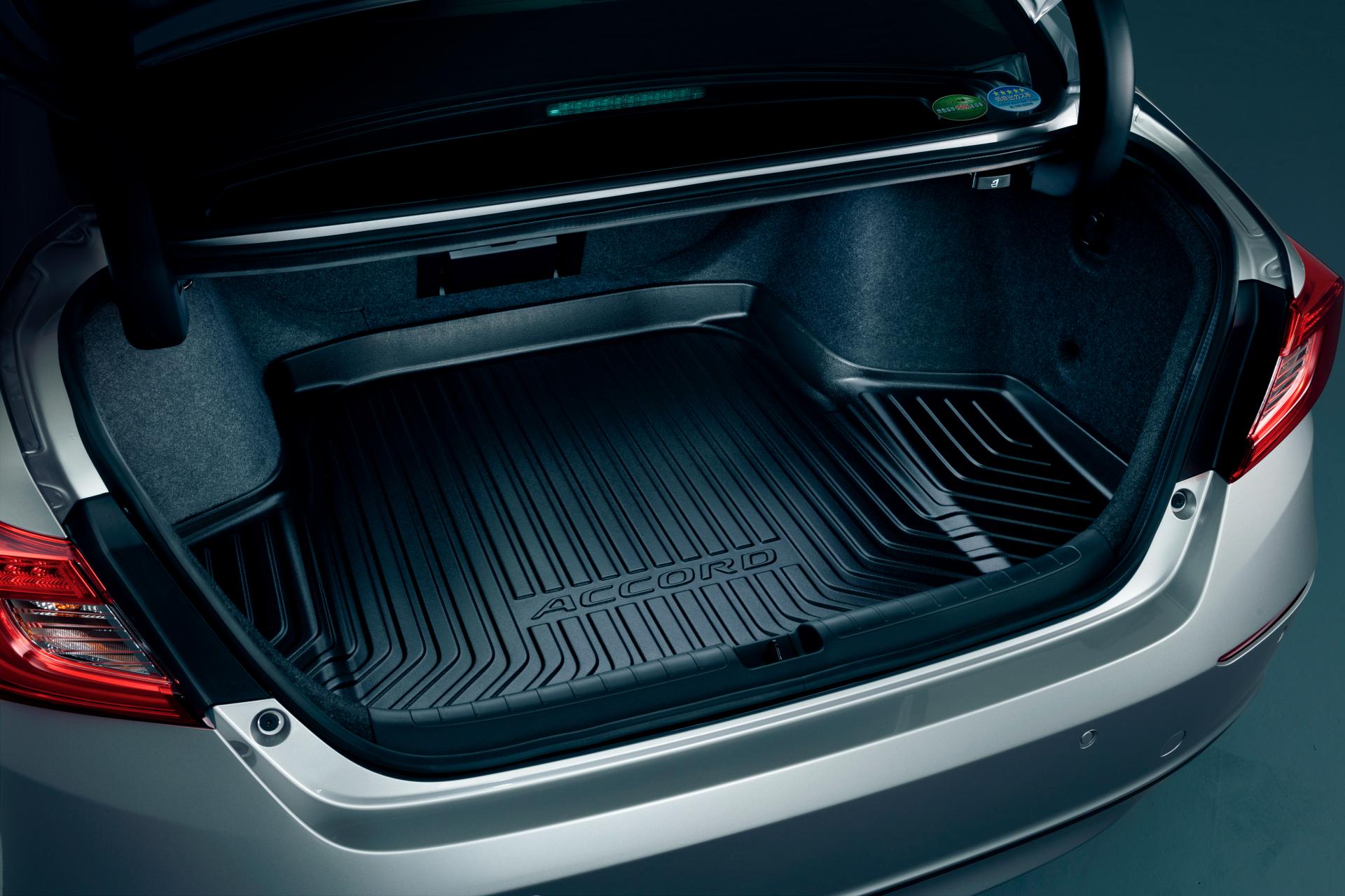 Tenth-Gen Honda Accord Finally Reaches Japan, Gains Genuine Accessories From The Get-Go