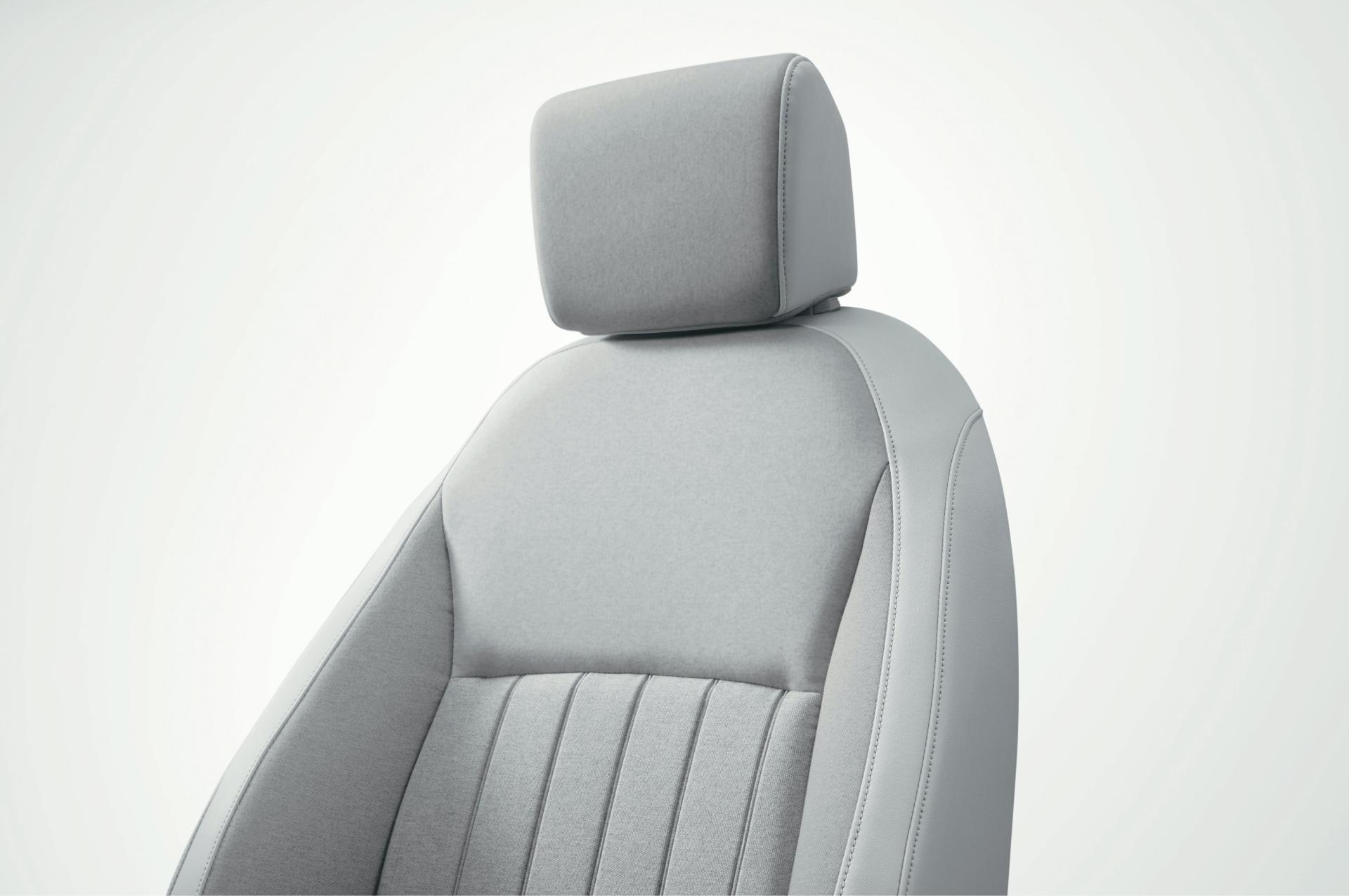 All-New Honda Fit Goes On Sale In Japan With Two Powertrains, Optional AWD