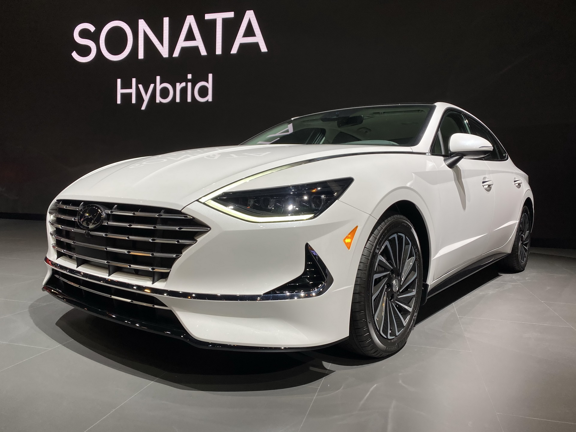 America’s 2020 Hyundai Sonata Hybrid Returns 52 MPG Combined
