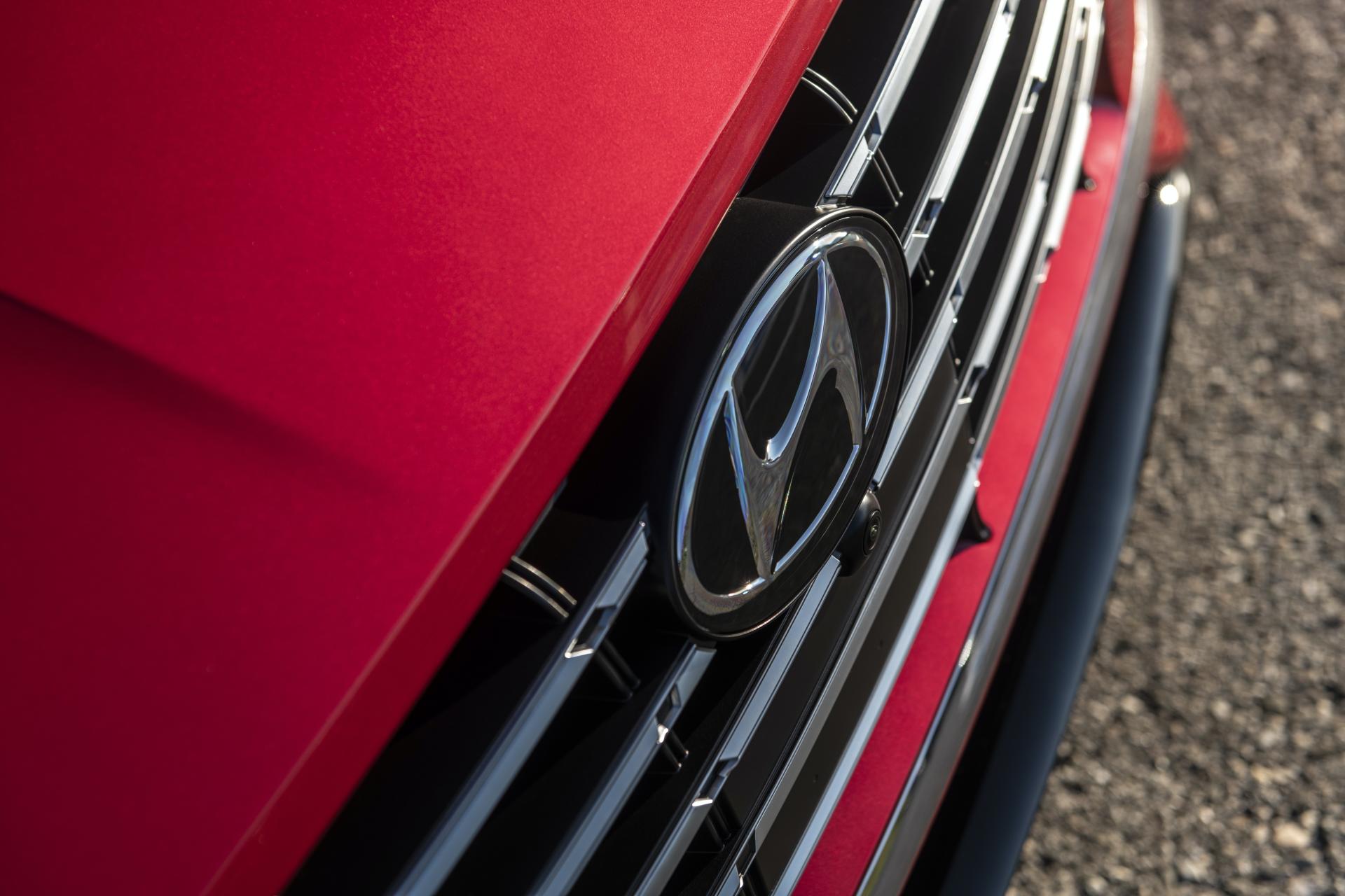 America’s 2020 Hyundai Sonata Hybrid Returns 52 MPG Combined