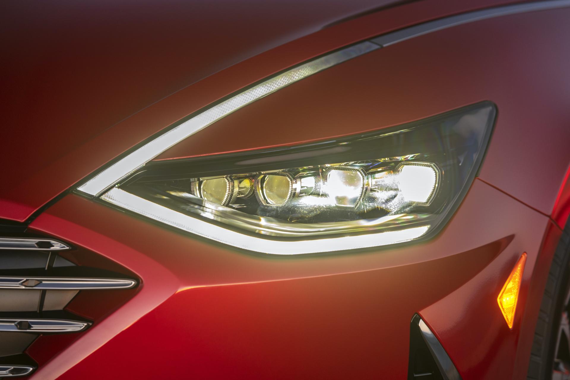 America’s 2020 Hyundai Sonata Hybrid Returns 52 MPG Combined