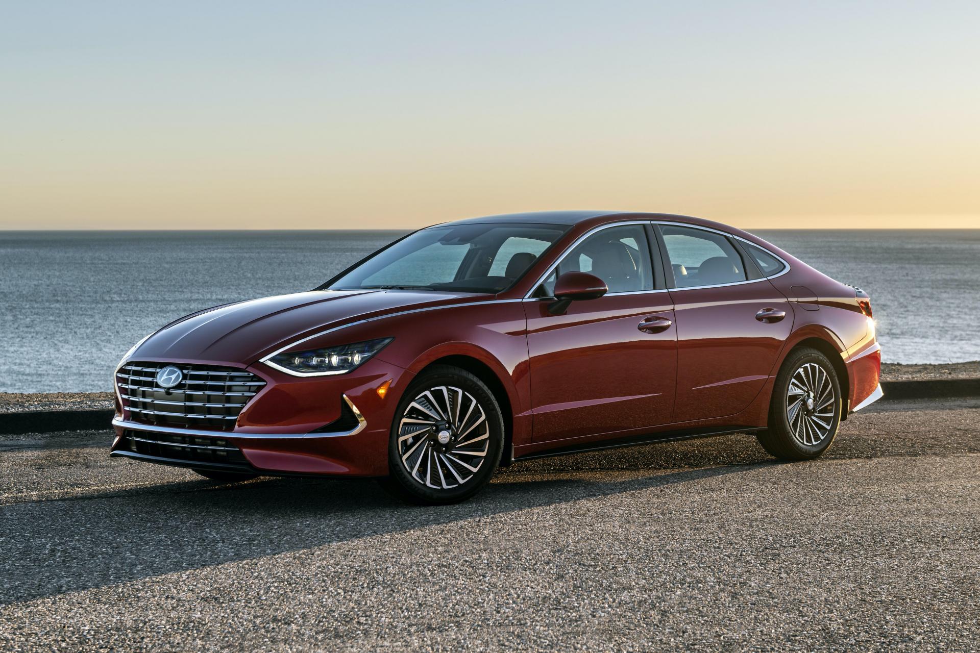 America’s 2020 Hyundai Sonata Hybrid Returns 52 MPG Combined