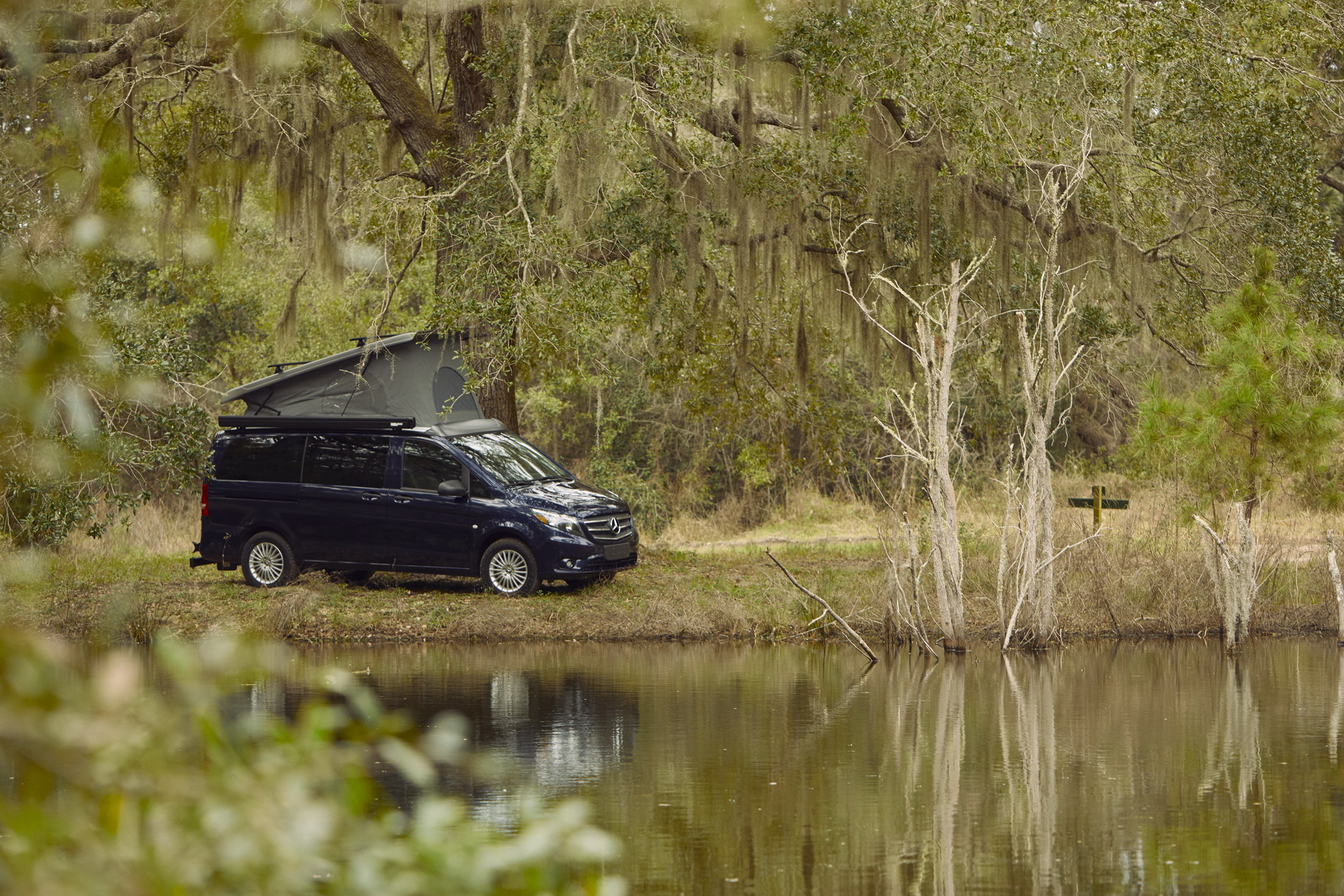 Mercedes Gives Americans Their First Pop-Up Camper Van, The Metris Weekender