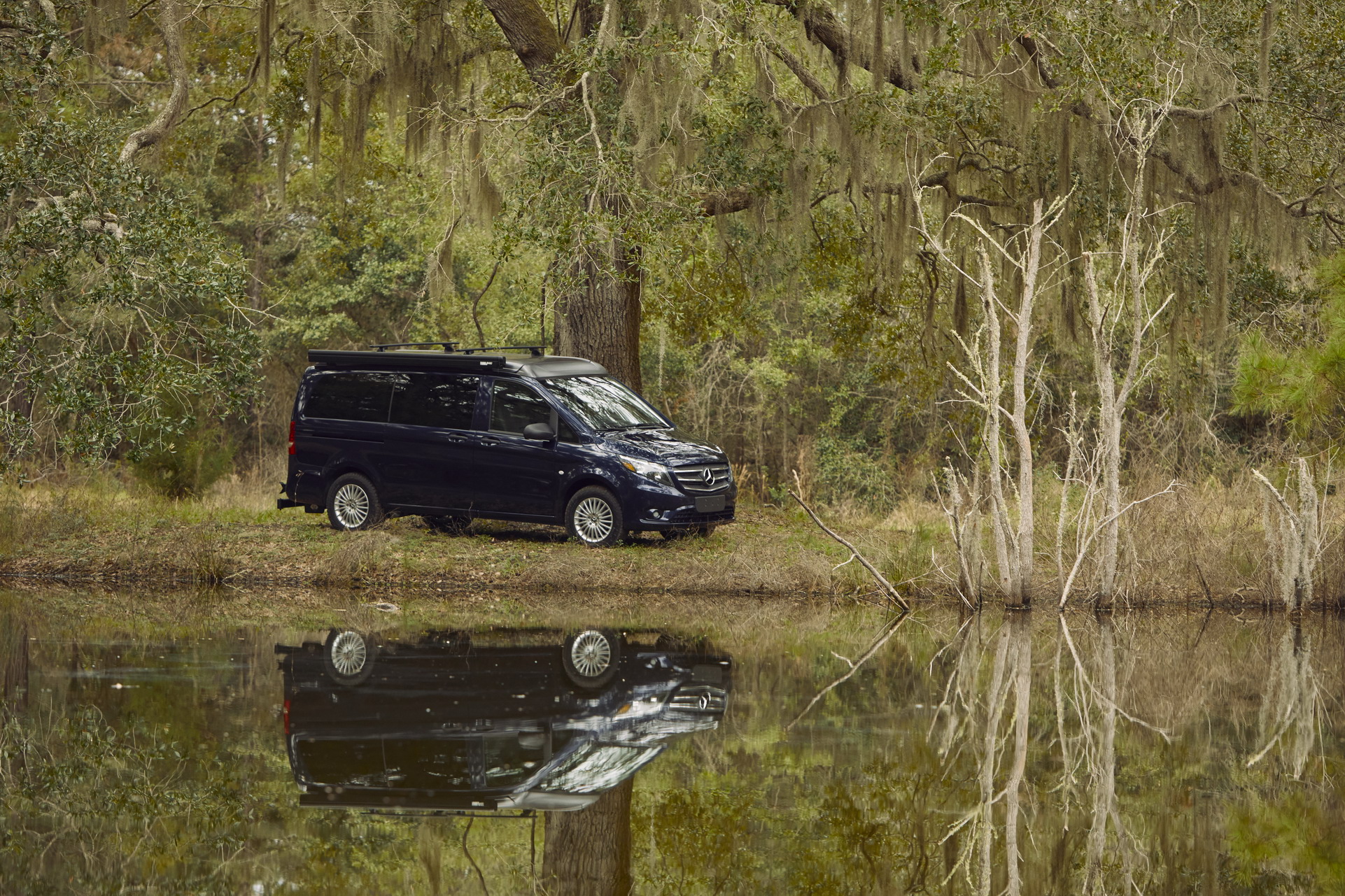 Mercedes Gives Americans Their First Pop-Up Camper Van, The Metris Weekender