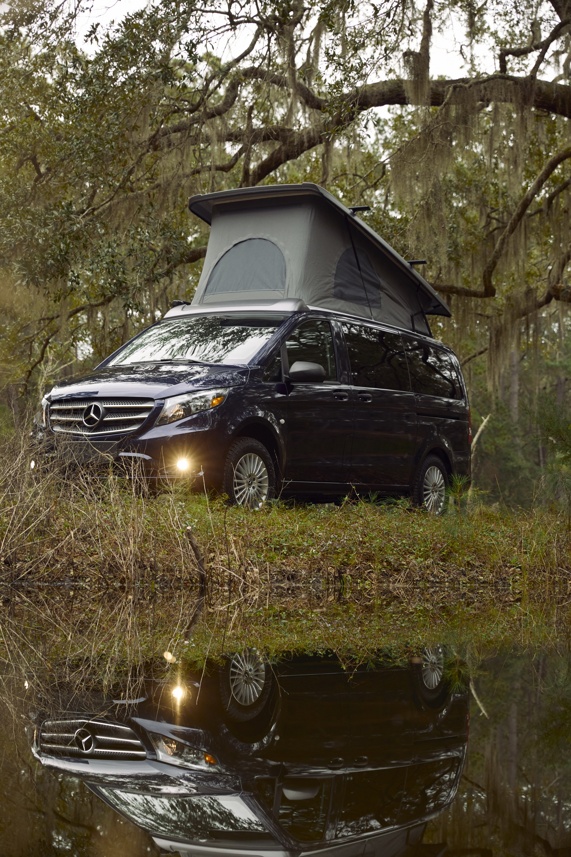 Mercedes Gives Americans Their First Pop-Up Camper Van, The Metris Weekender