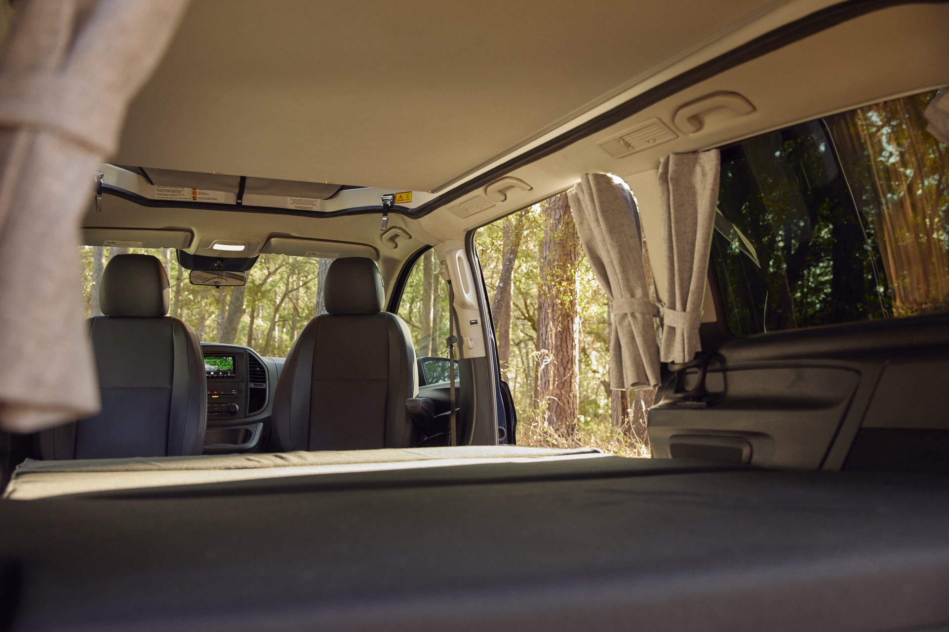 Mercedes Gives Americans Their First Pop-Up Camper Van, The Metris Weekender