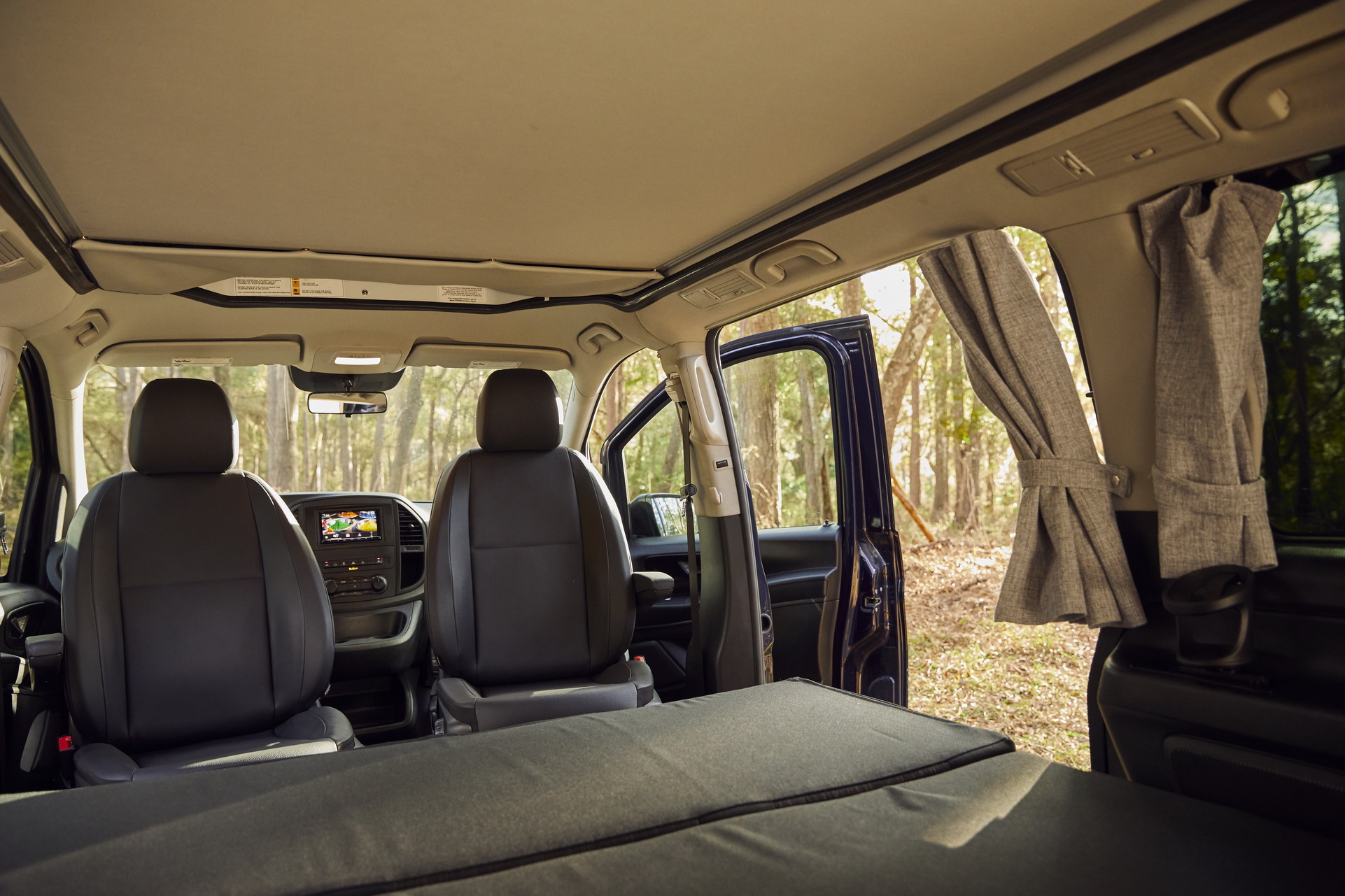 Mercedes Gives Americans Their First Pop-Up Camper Van, The Metris Weekender