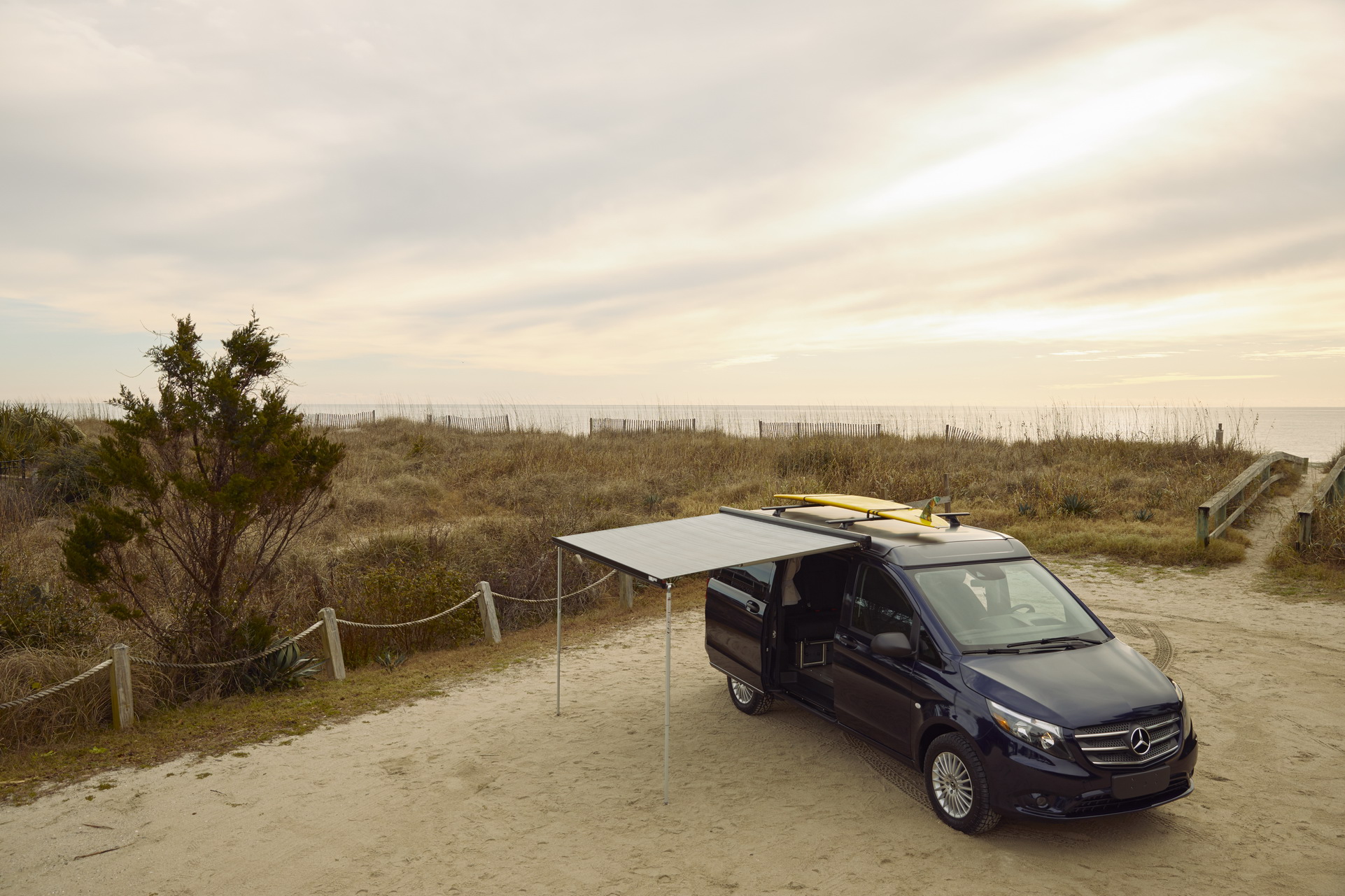 Mercedes Gives Americans Their First Pop-Up Camper Van, The Metris Weekender