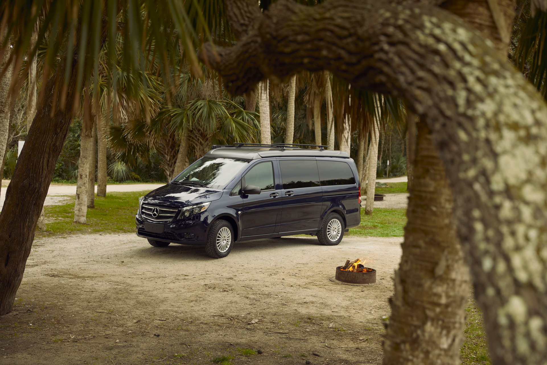 Mercedes Gives Americans Their First Pop-Up Camper Van, The Metris Weekender