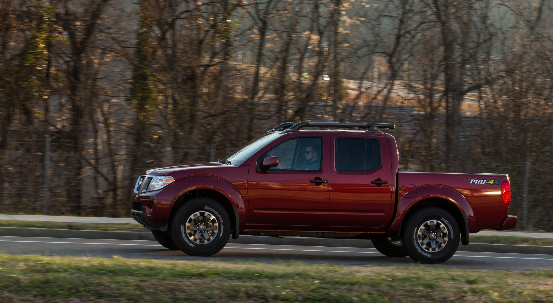 2020 Nissan Frontier Keeps Last Year’s Looks, Gets Next Year’s 3.8L V6 And 9sp Auto