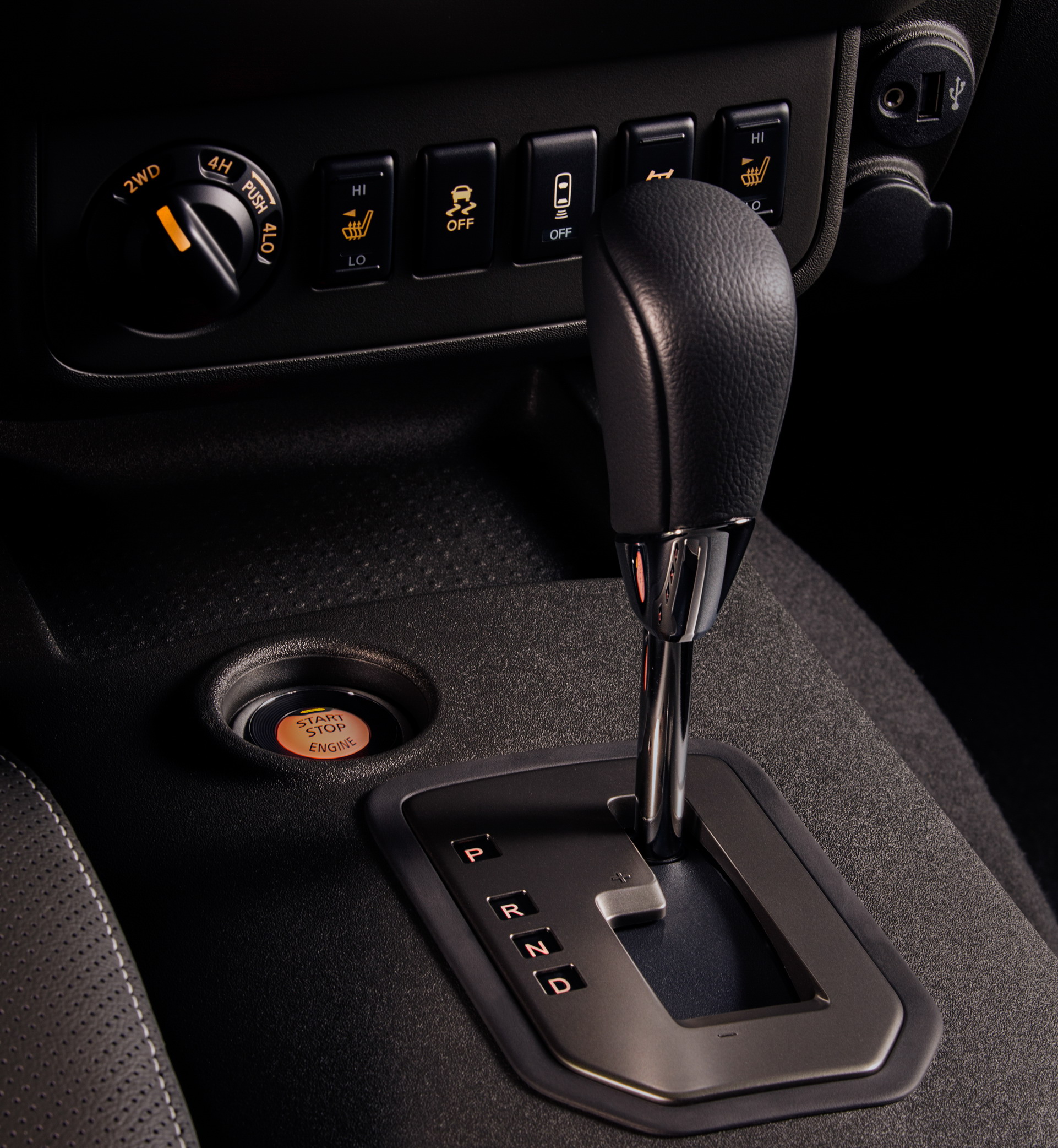 2020 Nissan Frontier Keeps Last Year’s Looks, Gets Next Year’s 3.8L V6 And 9sp Auto