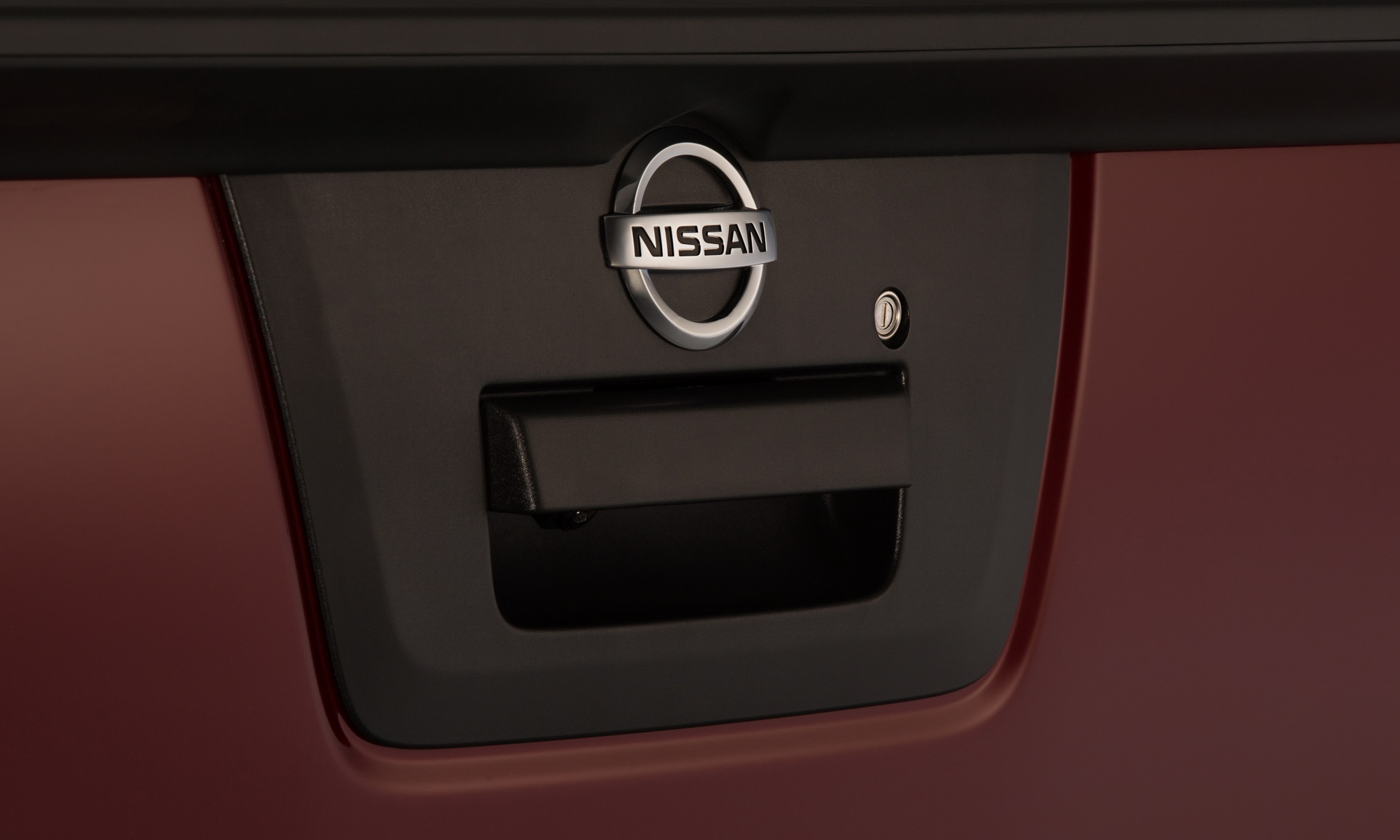 2020 Nissan Frontier Keeps Last Year’s Looks, Gets Next Year’s 3.8L V6 And 9sp Auto