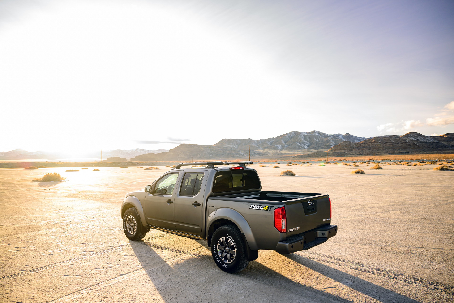 2020 Nissan Frontier Keeps Last Year’s Looks, Gets Next Year’s 3.8L V6 And 9sp Auto