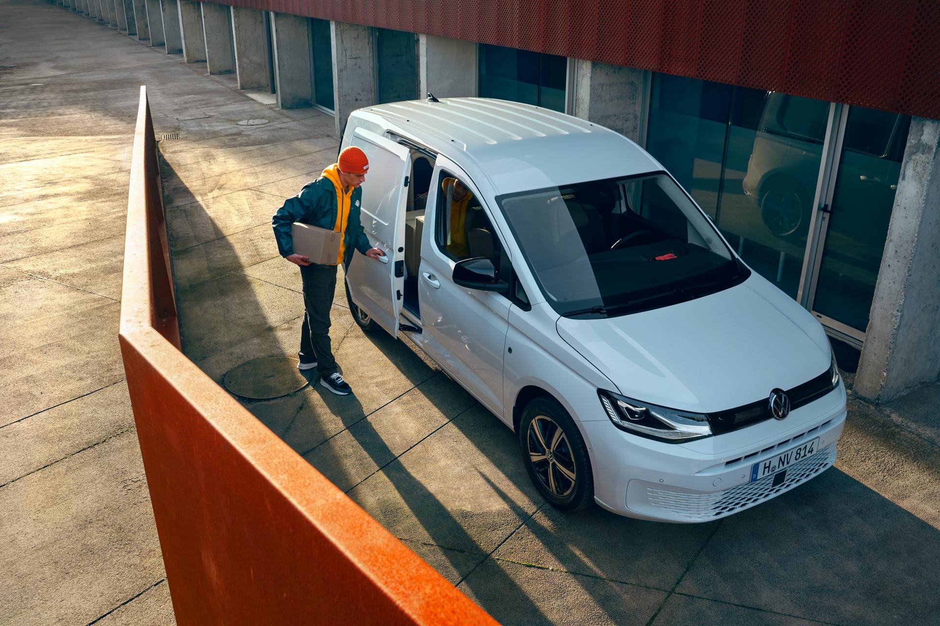 New 2021 VW Caddy Wraps MQB Underpinnings In Evolutionary Styling (60 Photos)