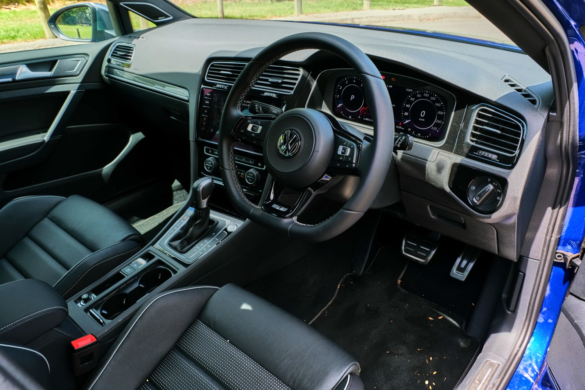 There’s A New VW Golf R Mk8 Coming, So We Drove The Old One For A Week