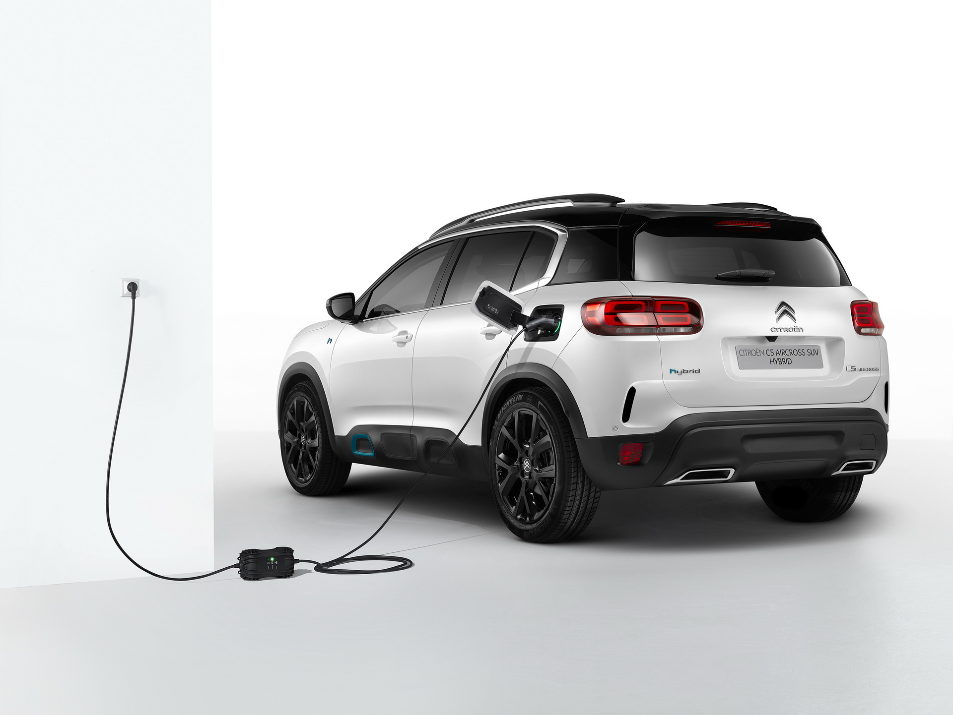 Citroen Puts A Price Tag On Plug-in Hybrid C5 Aircross For The UK
