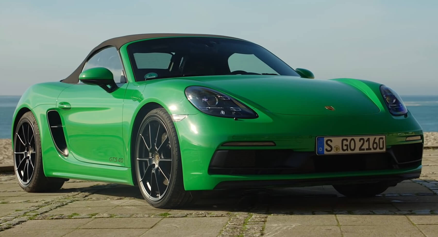 Driving The Porsche 718 Boxster Gts Can Bring Out Your Inner Drama Queen Carscoops