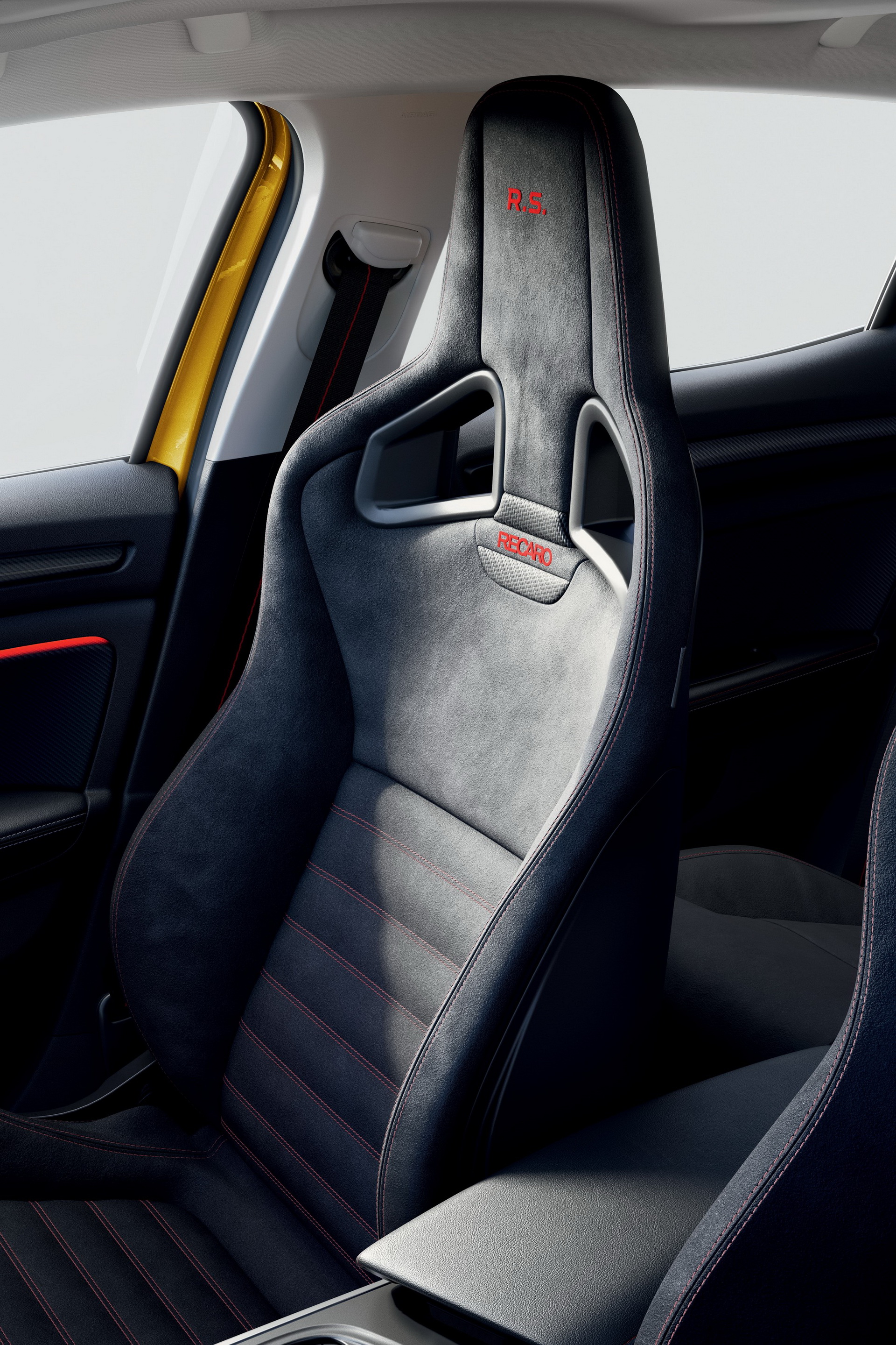 2020 Renault Megane Brings Subtle Visual Tweaks, ‘E-Tech’ Plug-In Hybrid Variant