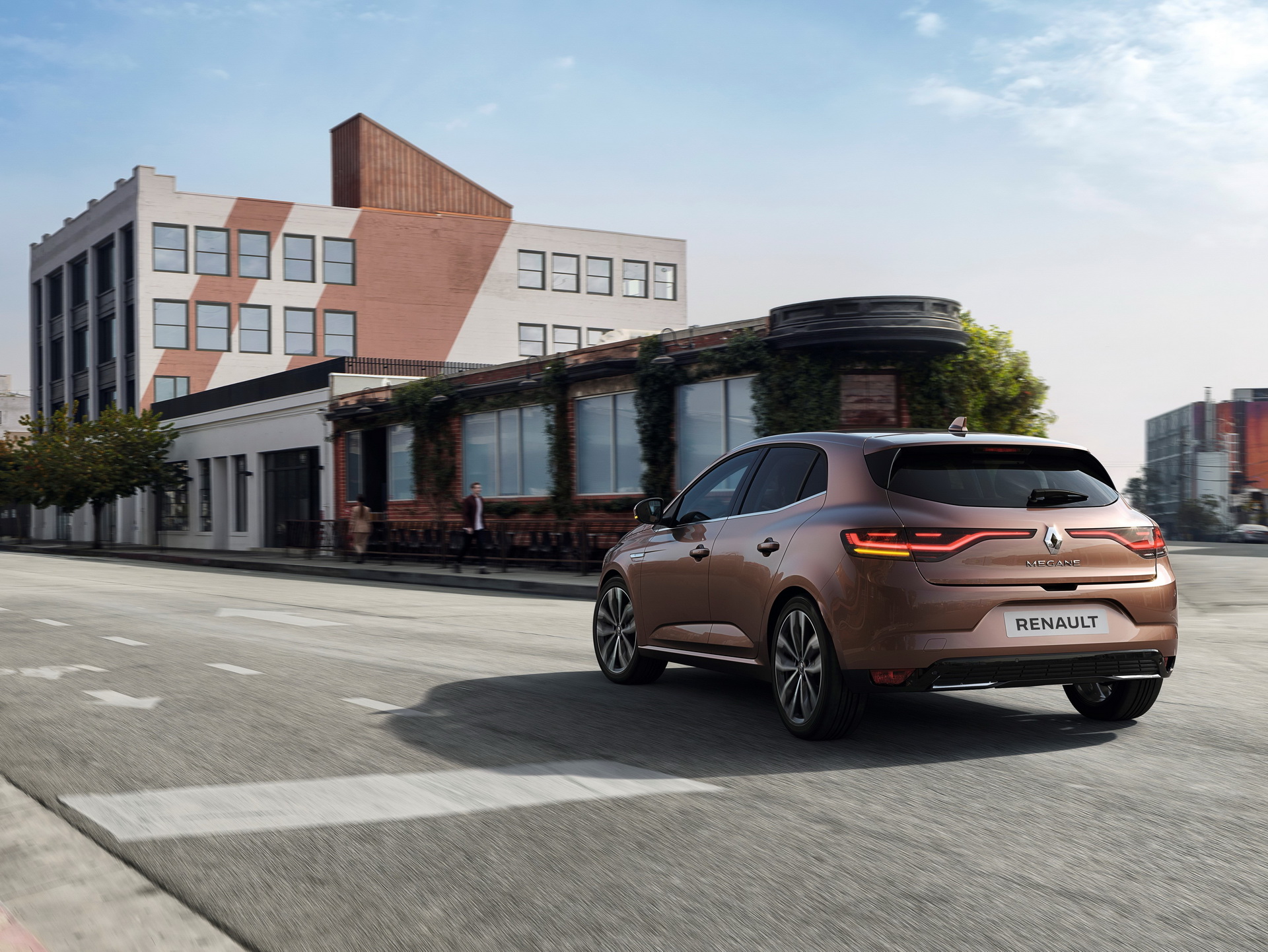 2020 Renault Megane Brings Subtle Visual Tweaks, ‘E-Tech’ Plug-In Hybrid Variant