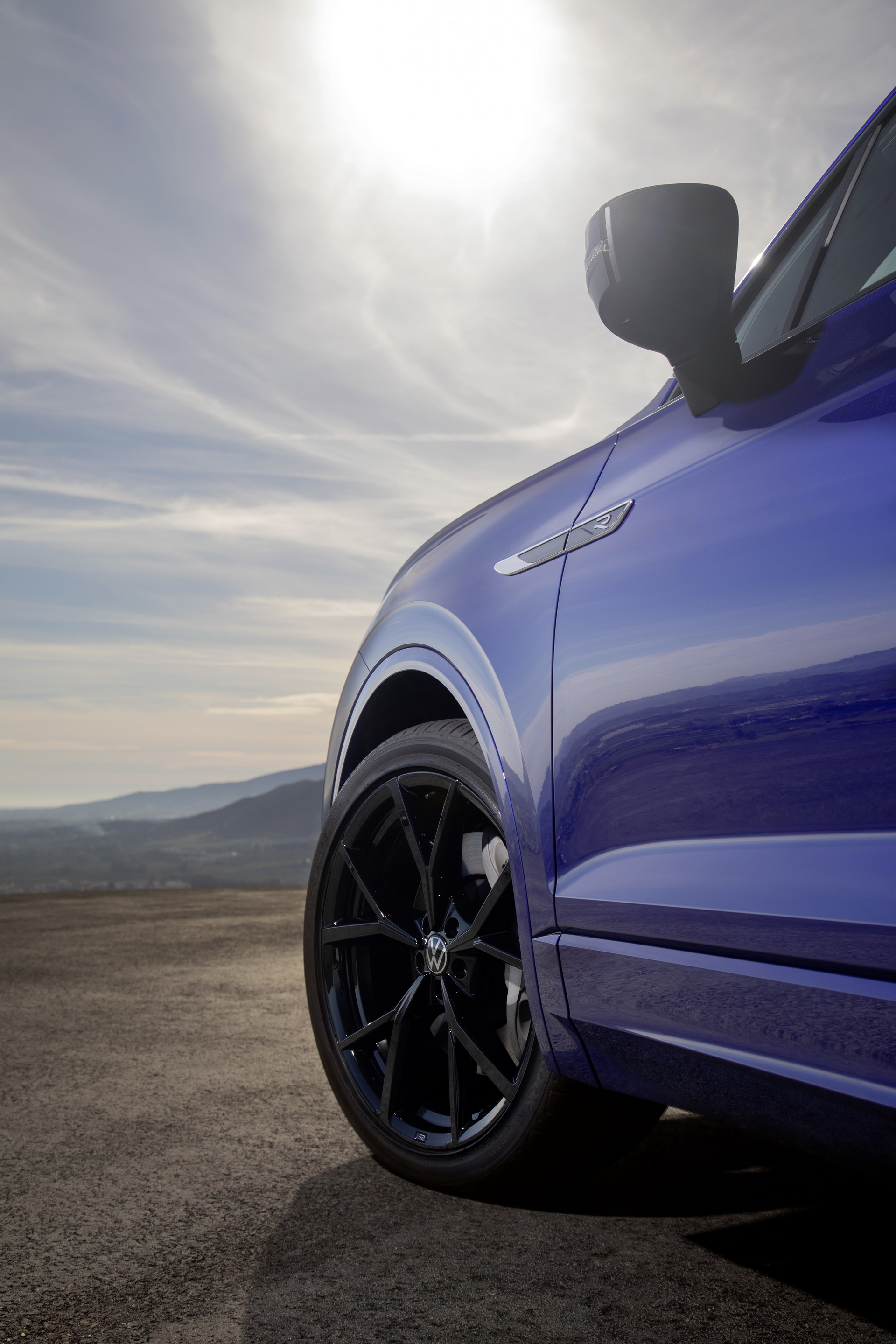 Volkswagen Touareg R Is A 455 HP Plug-In Hybrid Super SUV