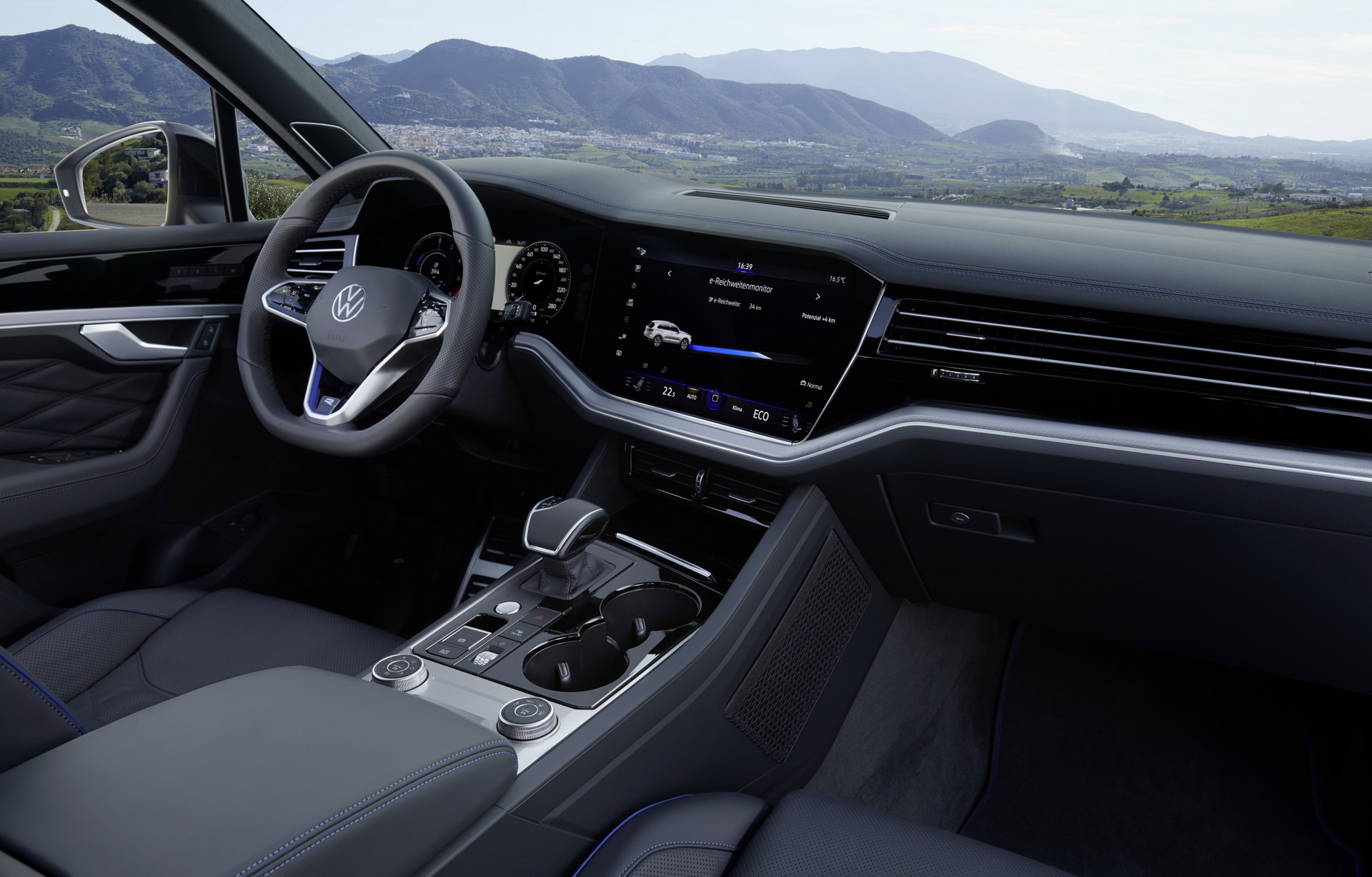 Volkswagen Touareg R Is A 455 HP Plug-In Hybrid Super SUV