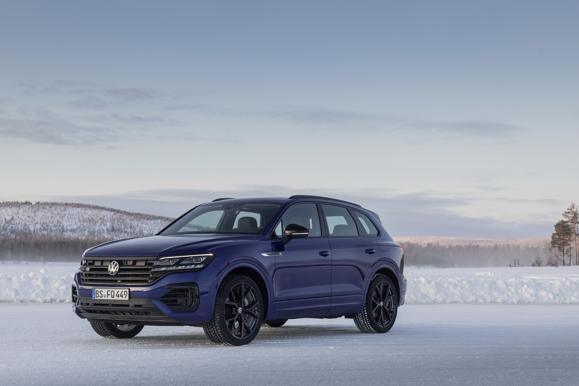 Volkswagen Touareg R Is A 455 HP Plug-In Hybrid Super SUV