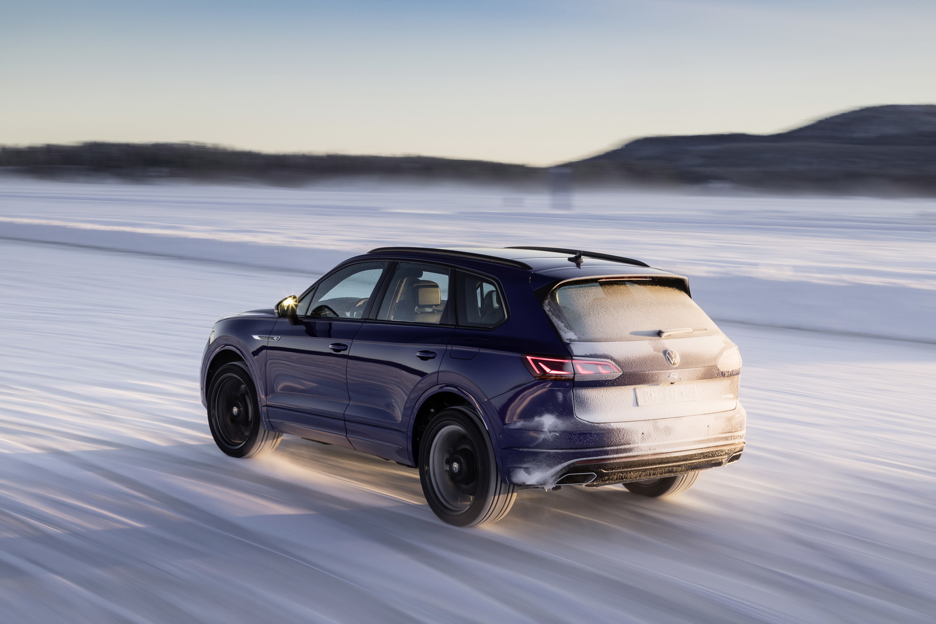 Volkswagen Touareg R Is A 455 HP Plug-In Hybrid Super SUV