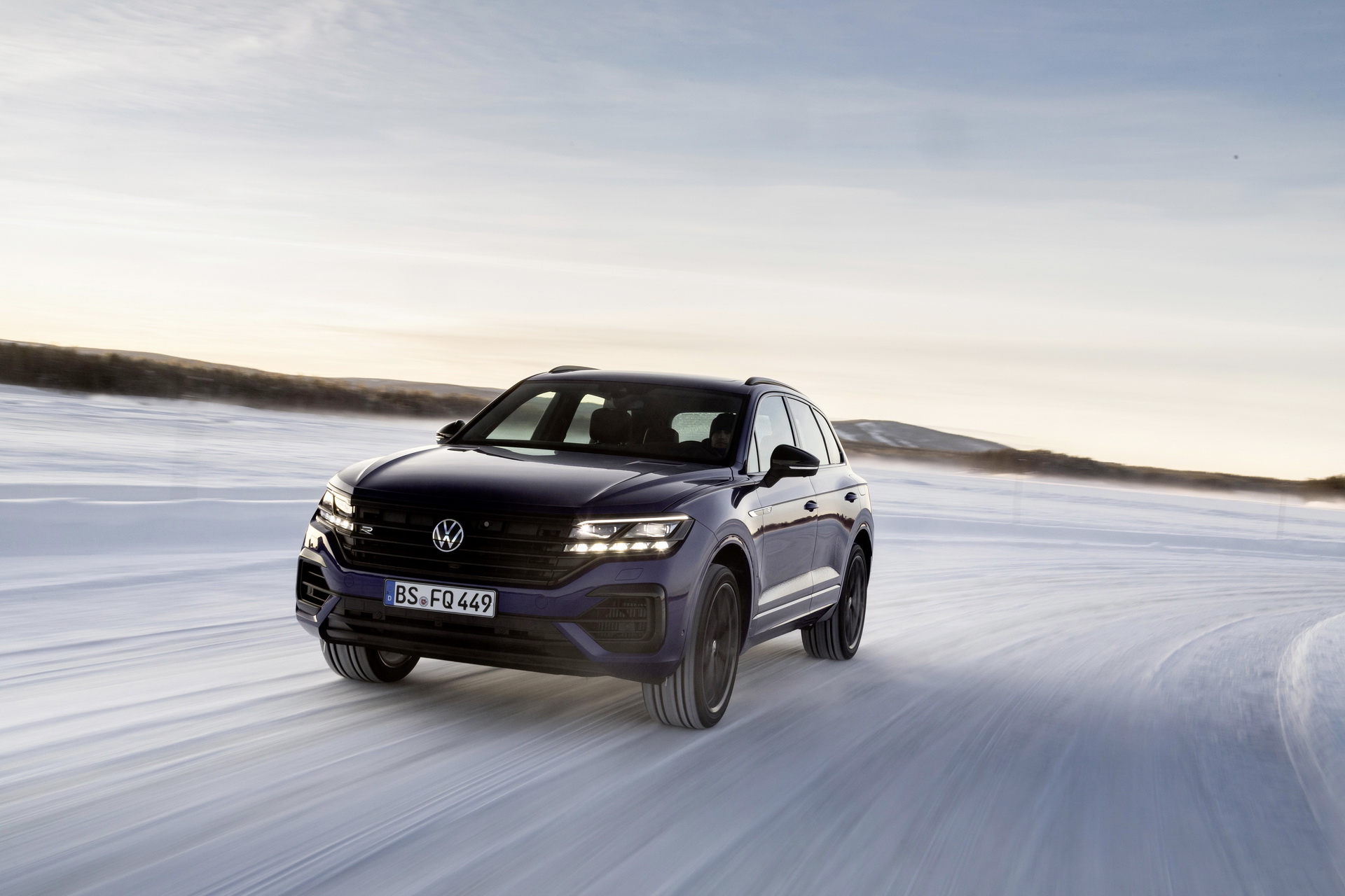 Volkswagen Touareg R Is A 455 HP Plug-In Hybrid Super SUV