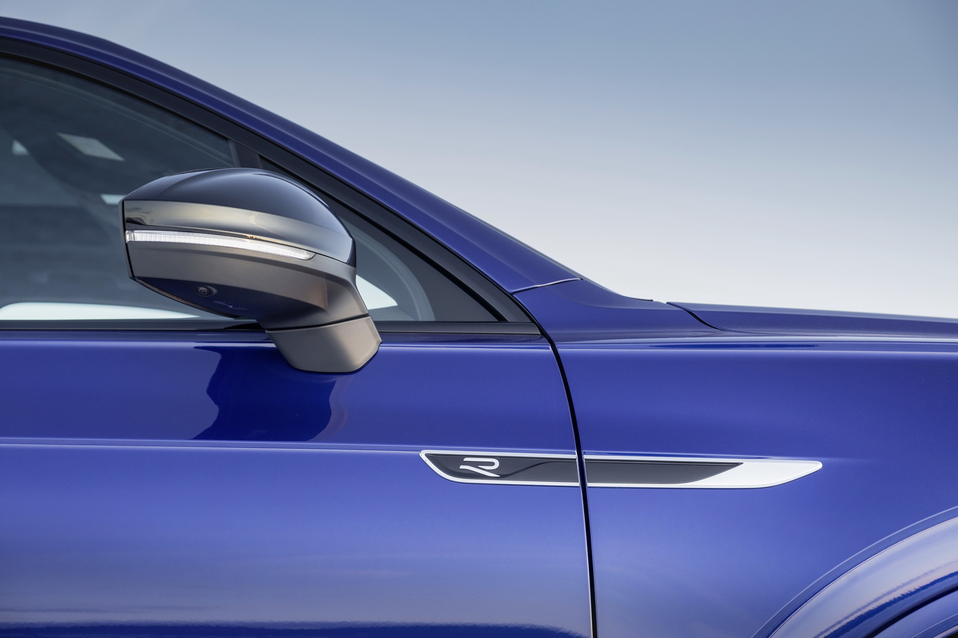 Volkswagen Touareg R Is A 455 HP Plug-In Hybrid Super SUV