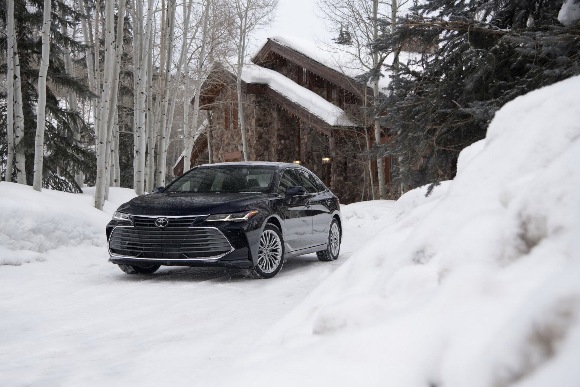 Toyota Sheds More Light On New AWD Camry And Avalon Sedans