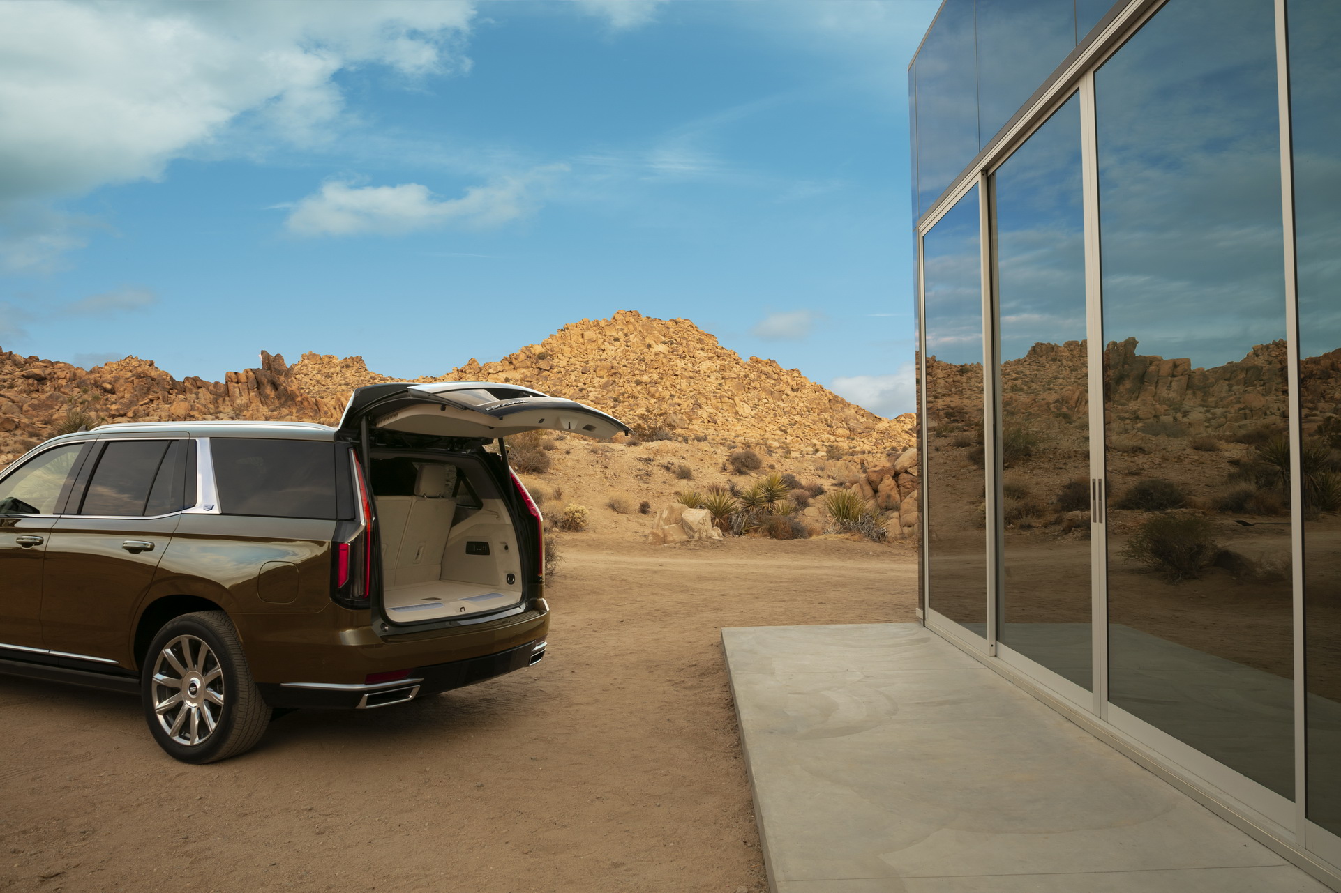 2021 Cadillac Escalade Embraces Luxury And Tech To Distance Itself From Tahoe And Yukon