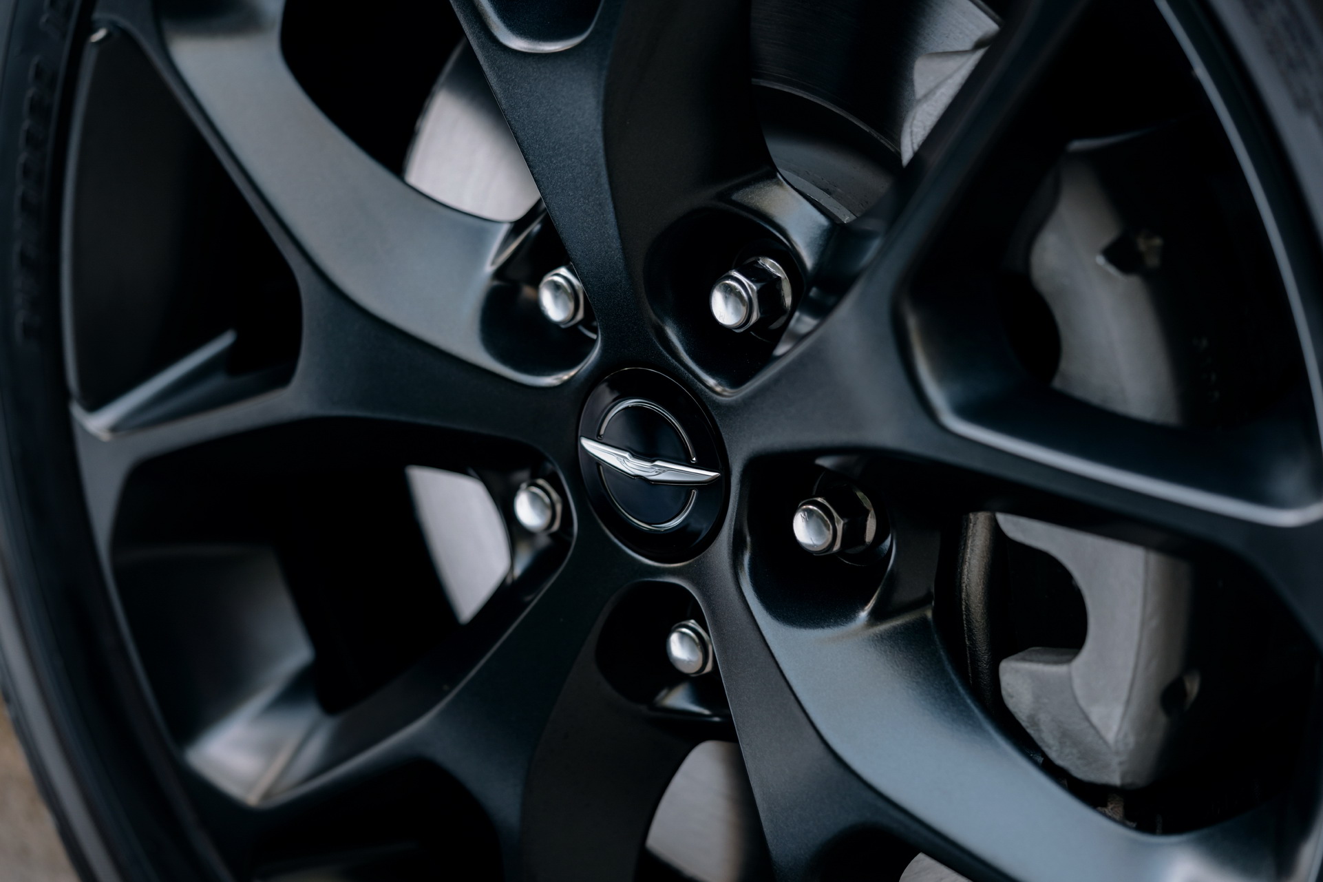 2021 Chrysler Pacifica Debuts With Fresh Looks, AWD, New U-Connect And… Throw Pillows