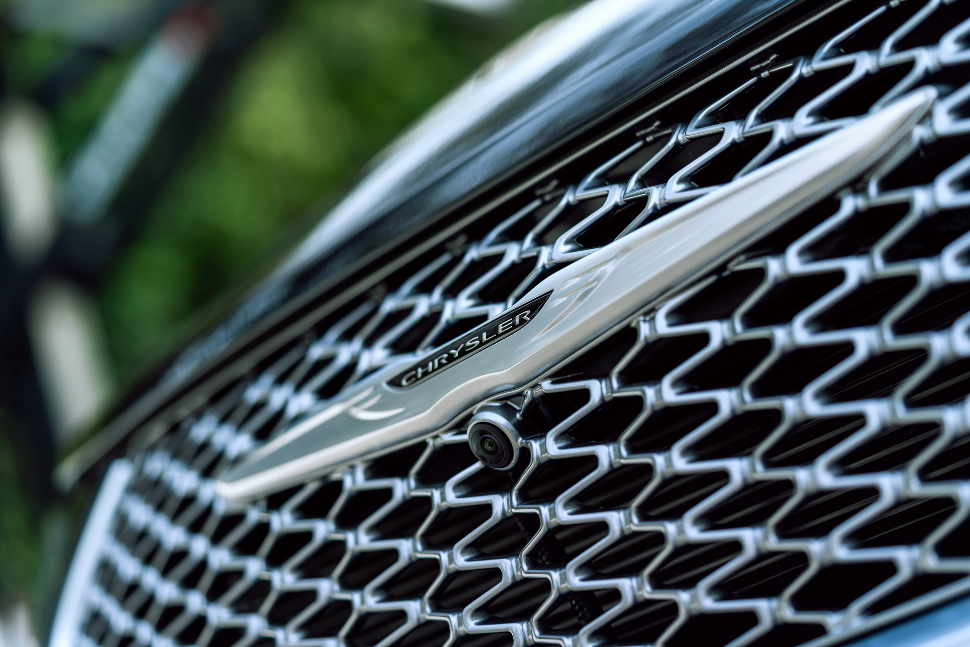 2021 Chrysler Pacifica Debuts With Fresh Looks, AWD, New U-Connect And… Throw Pillows