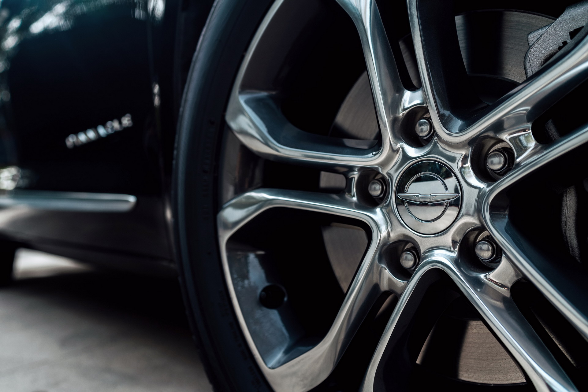 2021 Chrysler Pacifica Debuts With Fresh Looks, AWD, New U-Connect And… Throw Pillows