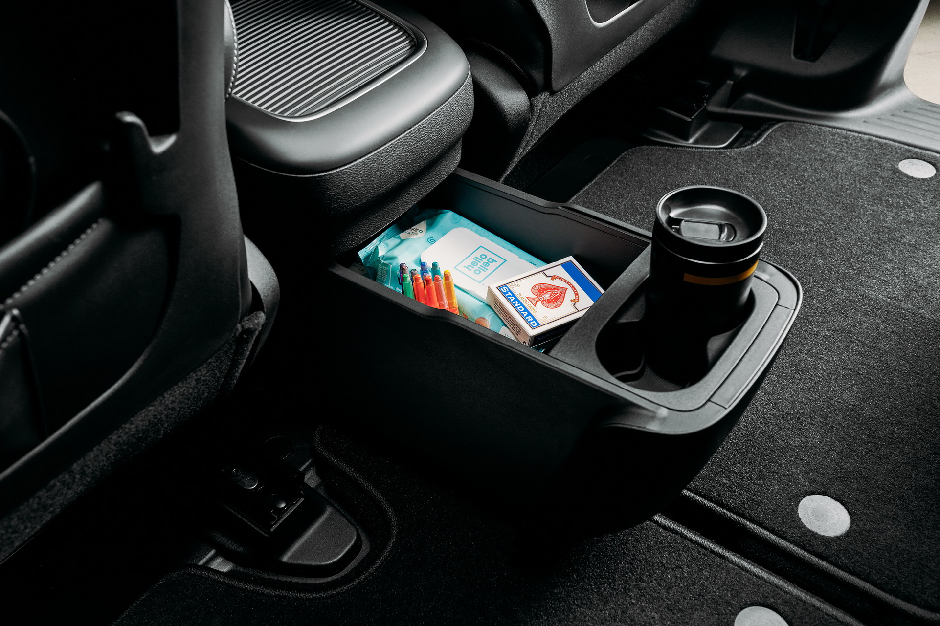 2021 Chrysler Pacifica Debuts With Fresh Looks, AWD, New U-Connect And… Throw Pillows