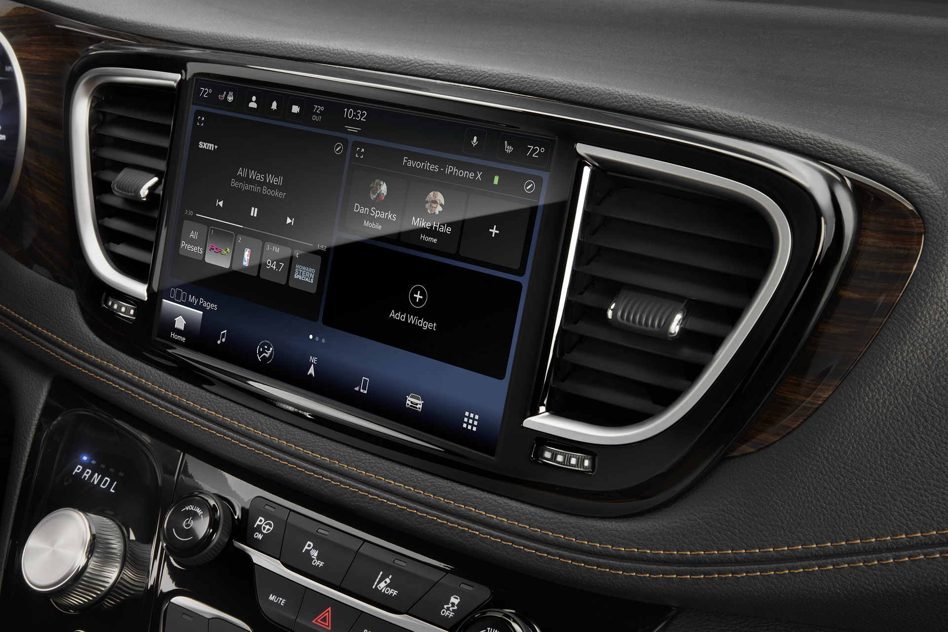 2021 Chrysler Pacifica Debuts With Fresh Looks, AWD, New U-Connect And… Throw Pillows