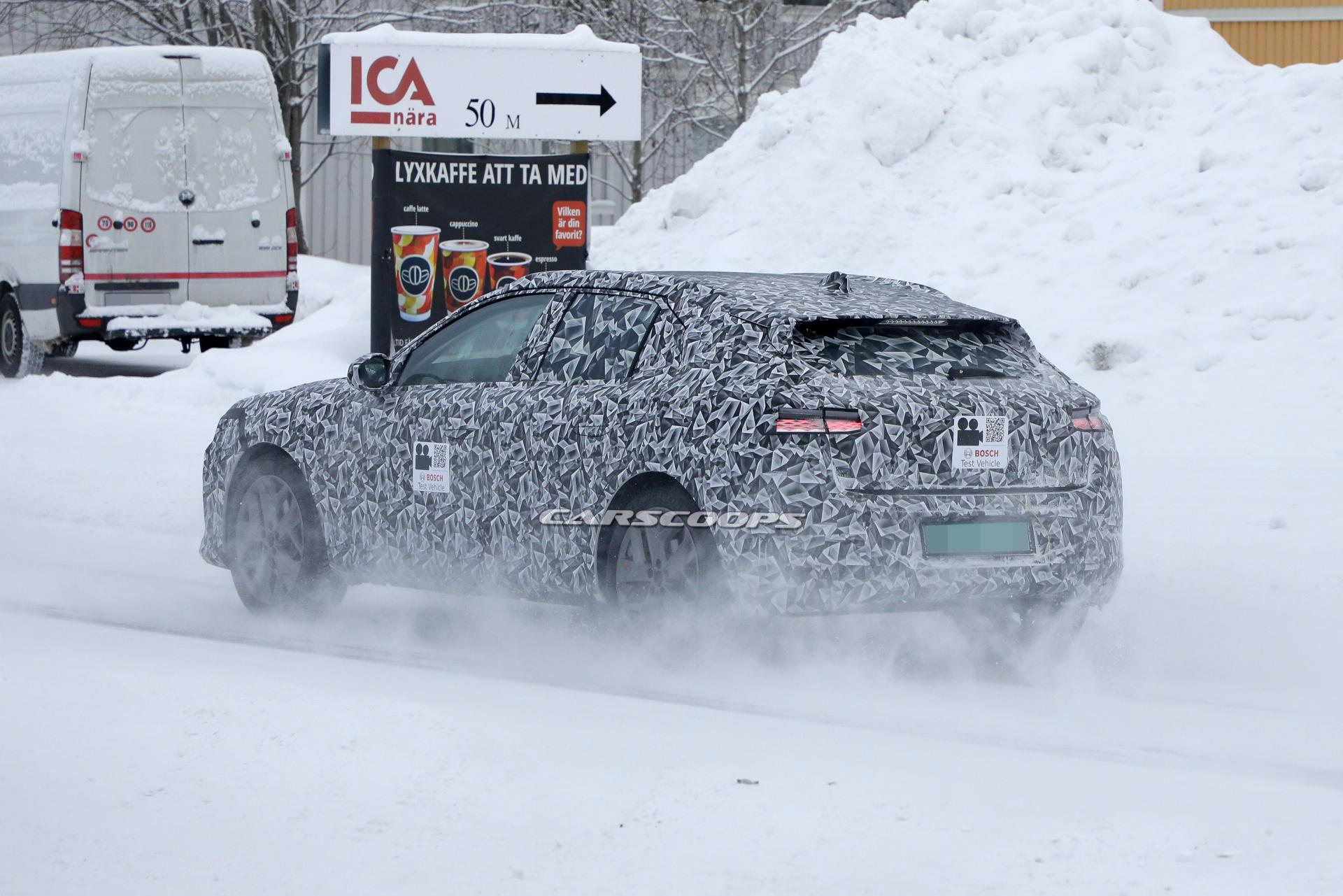 2021 DS 4 Crossback Leaves Hideout, Could Debut In Geneva As Mercedes GLA Rival