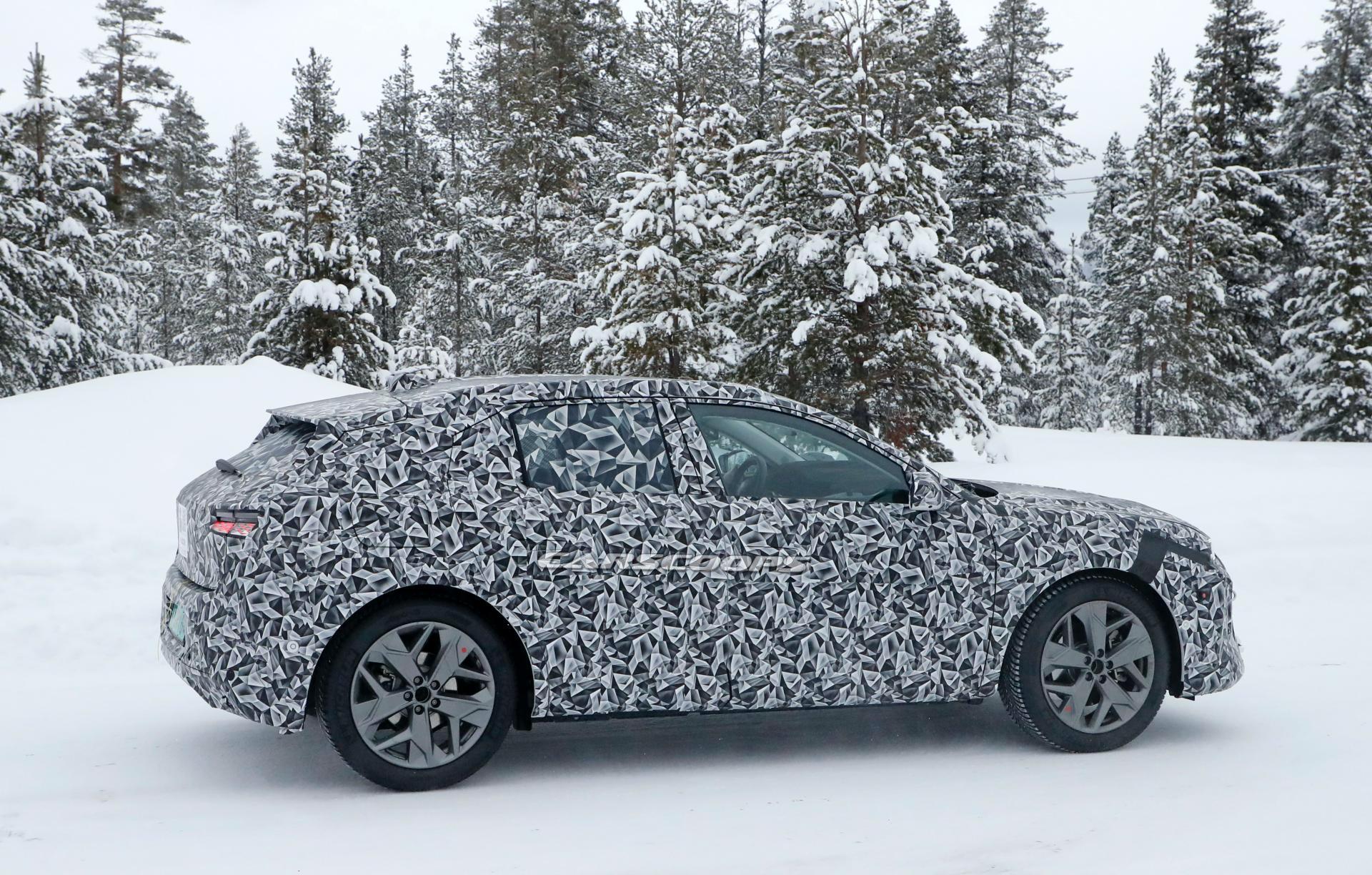 2021 DS 4 Crossback Leaves Hideout, Could Debut In Geneva As Mercedes GLA Rival