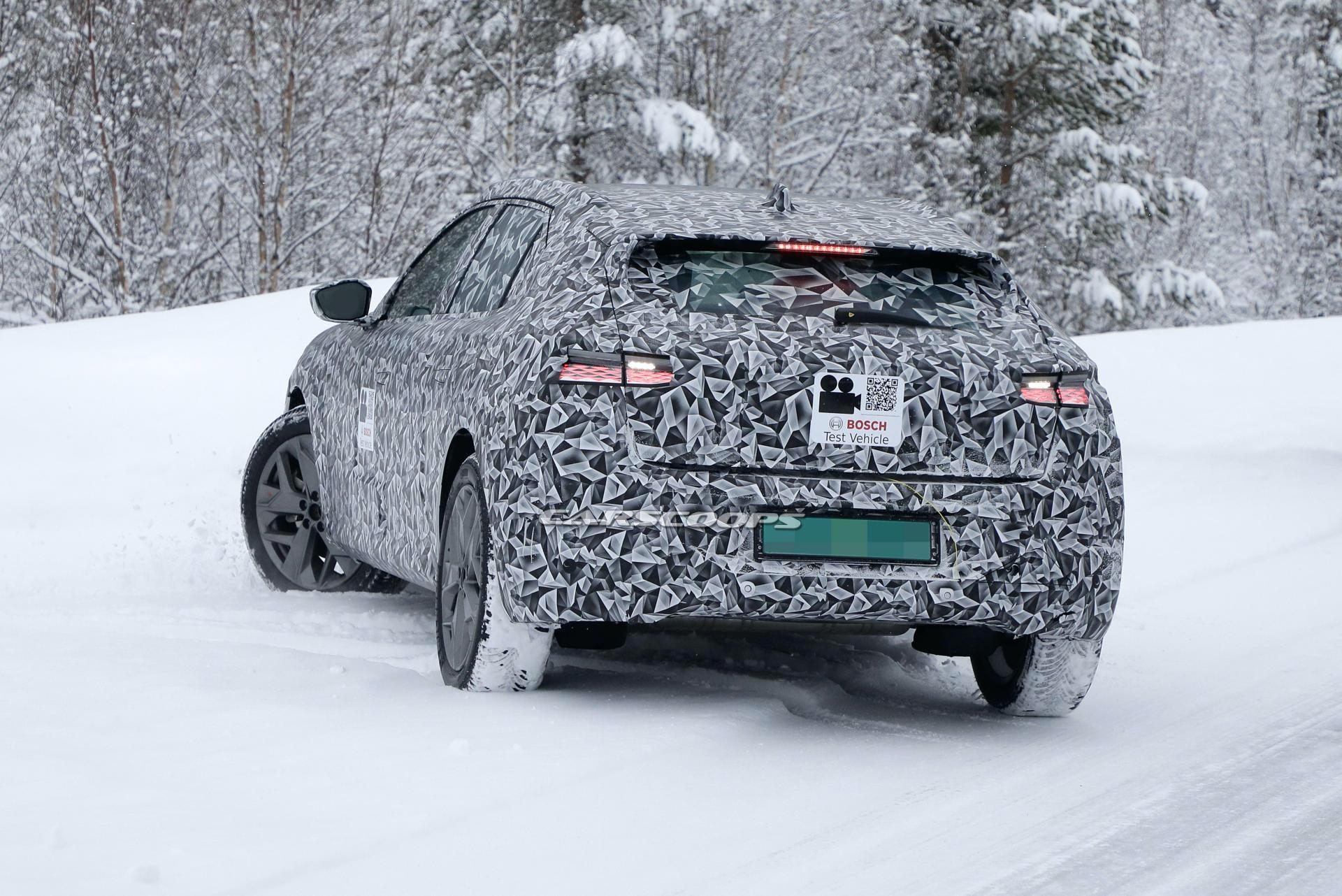 2021 DS 4 Crossback Leaves Hideout, Could Debut In Geneva As Mercedes GLA Rival