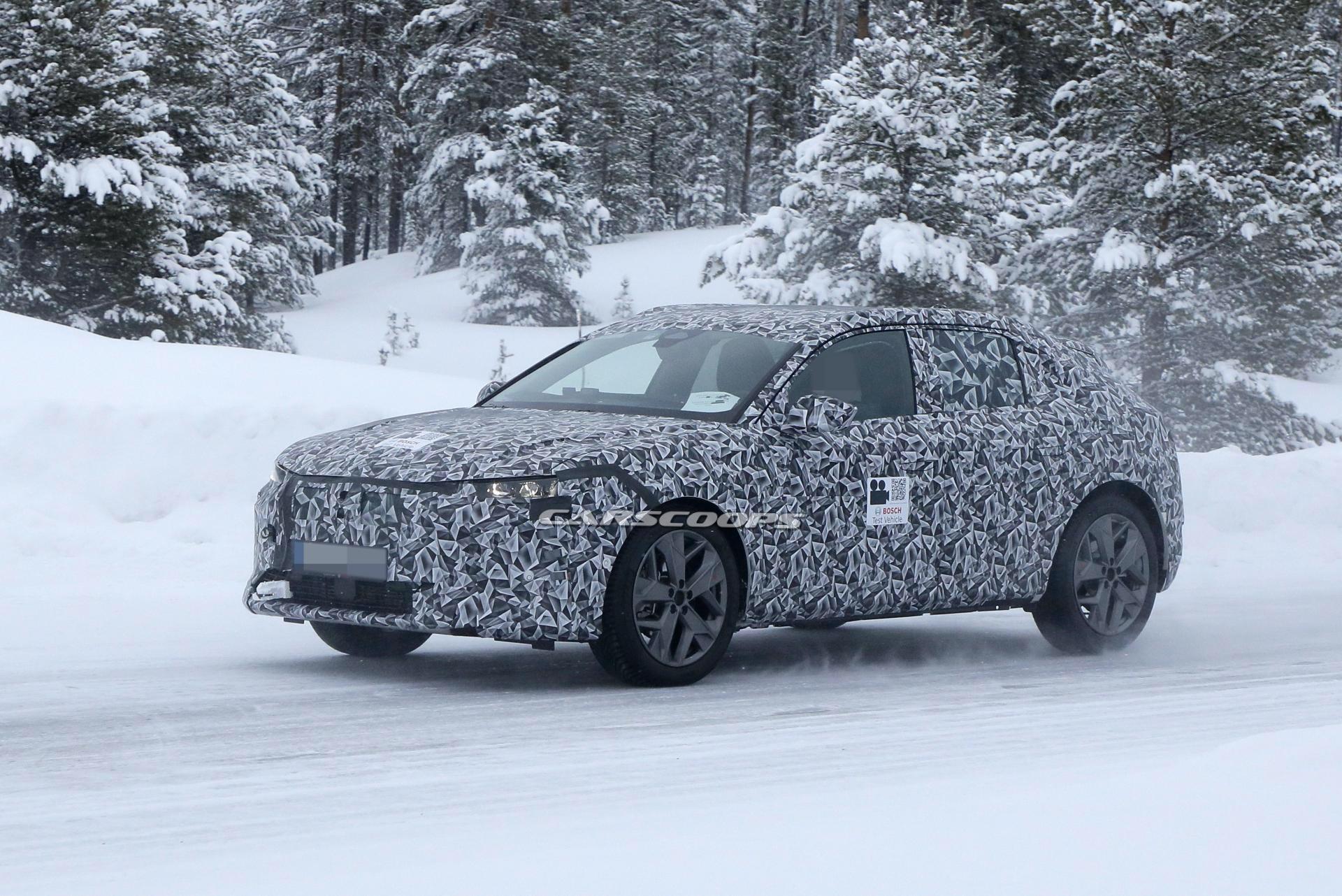 2021 DS 4 Crossback Leaves Hideout, Could Debut In Geneva As Mercedes GLA Rival