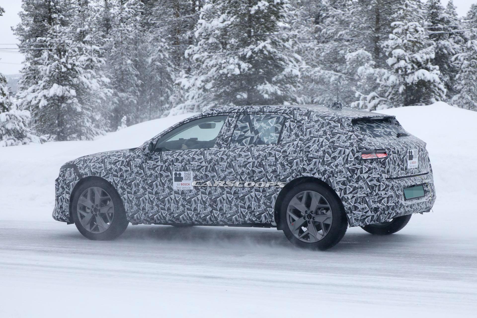 2021 DS 4 Crossback Leaves Hideout, Could Debut In Geneva As Mercedes GLA Rival