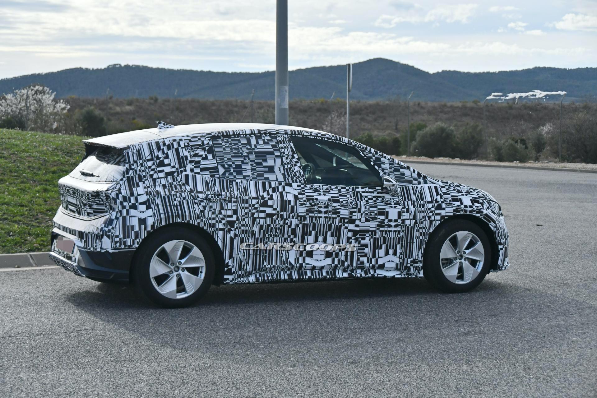 SEAT El-Born Sheds Camo, Looks Like VW ID.3’s Latin Cousin