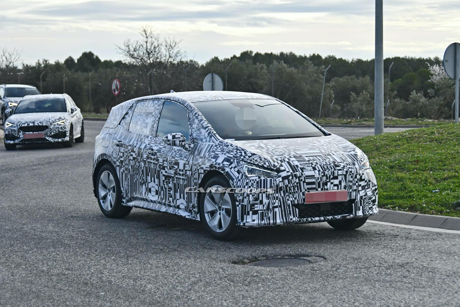 SEAT El-Born Sheds Camo, Looks Like VW ID.3’s Latin Cousin