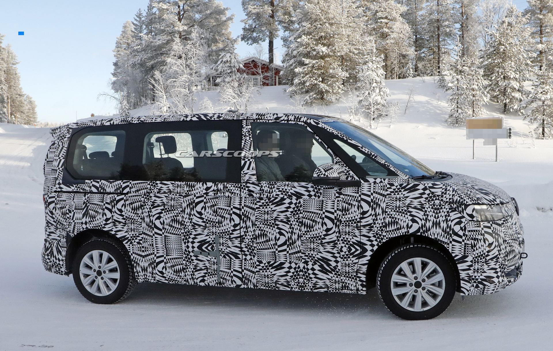 2021 VW T7 Multivan / Caravelle Spied Hiding Production Lights, Plug-in Hybrid Tops Range