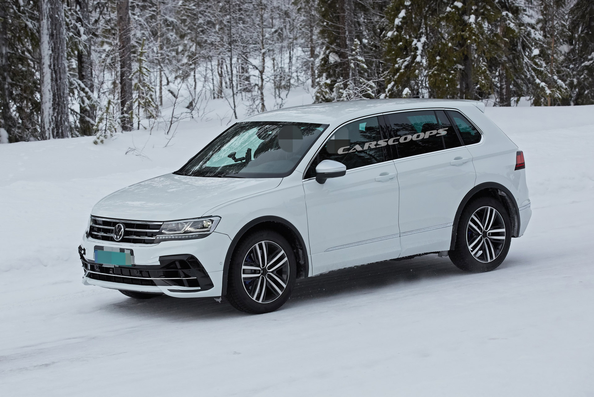 2021 Volkswagen Tiguan R Shows Quad Exhaust Pipes, Likely Packs 300+ HP